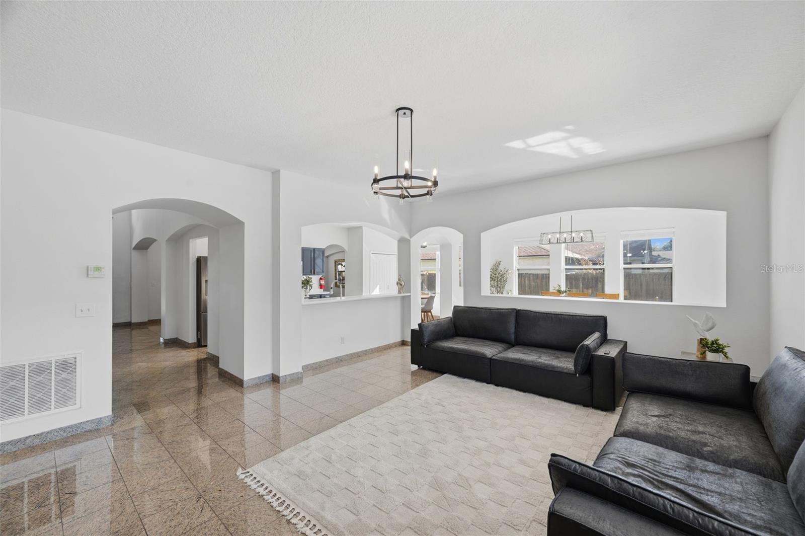 1542 MCCREA DR — photo 30