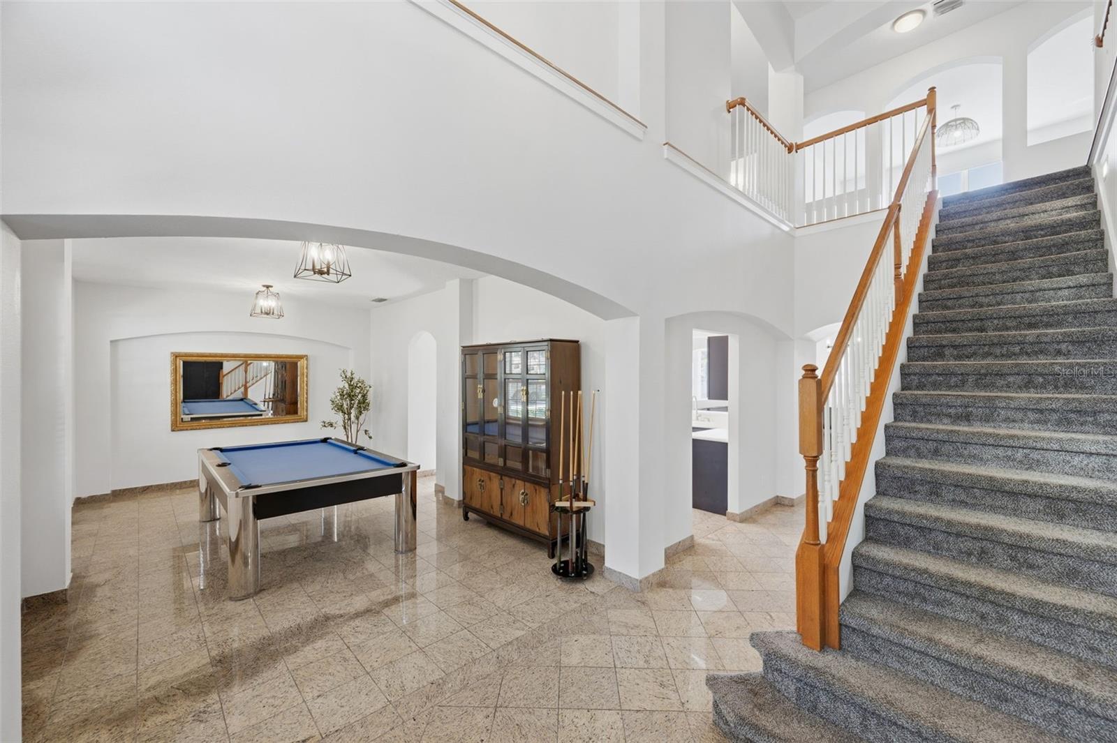 1542 MCCREA DR — photo 8