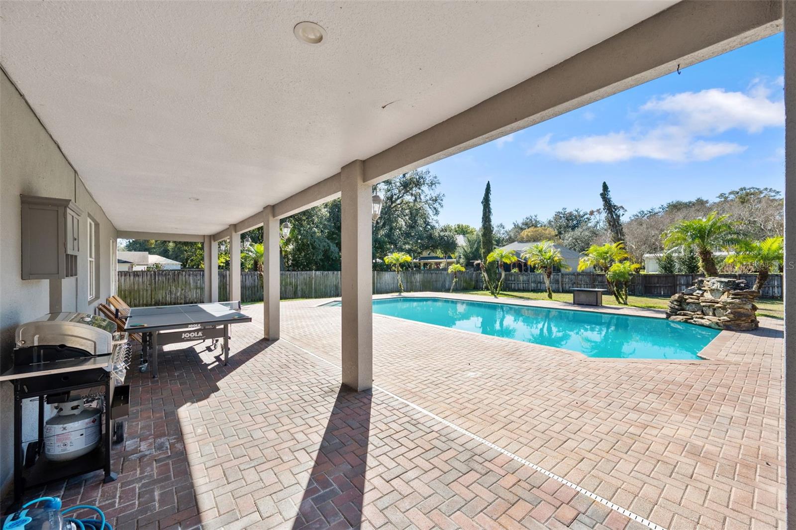 1542 MCCREA DR — photo 81