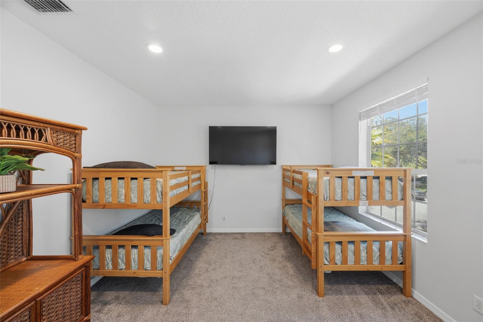 1542 MCCREA DR — photo 47