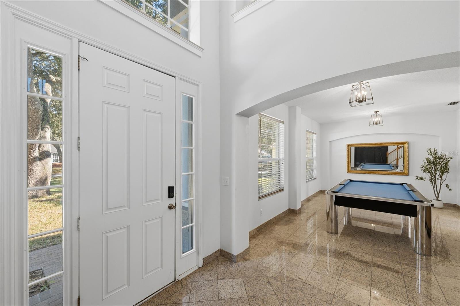 1542 MCCREA DR — photo 10