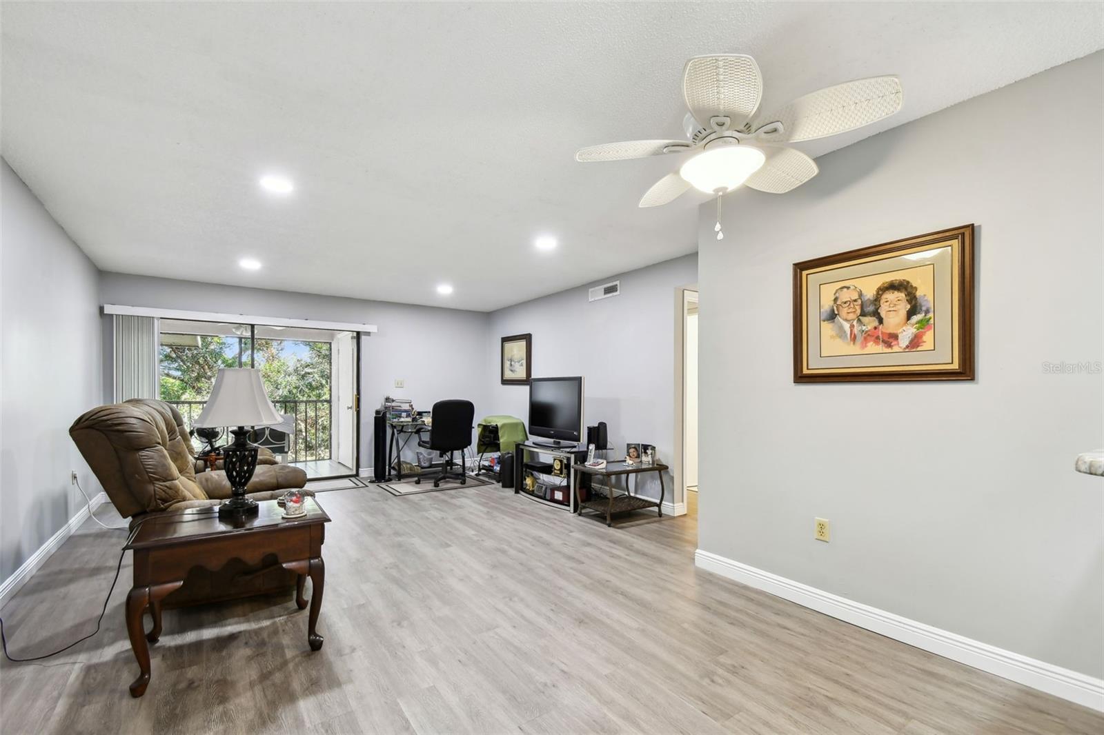 2650 COUNTRYSIDE BLVD #C309 — photo 5