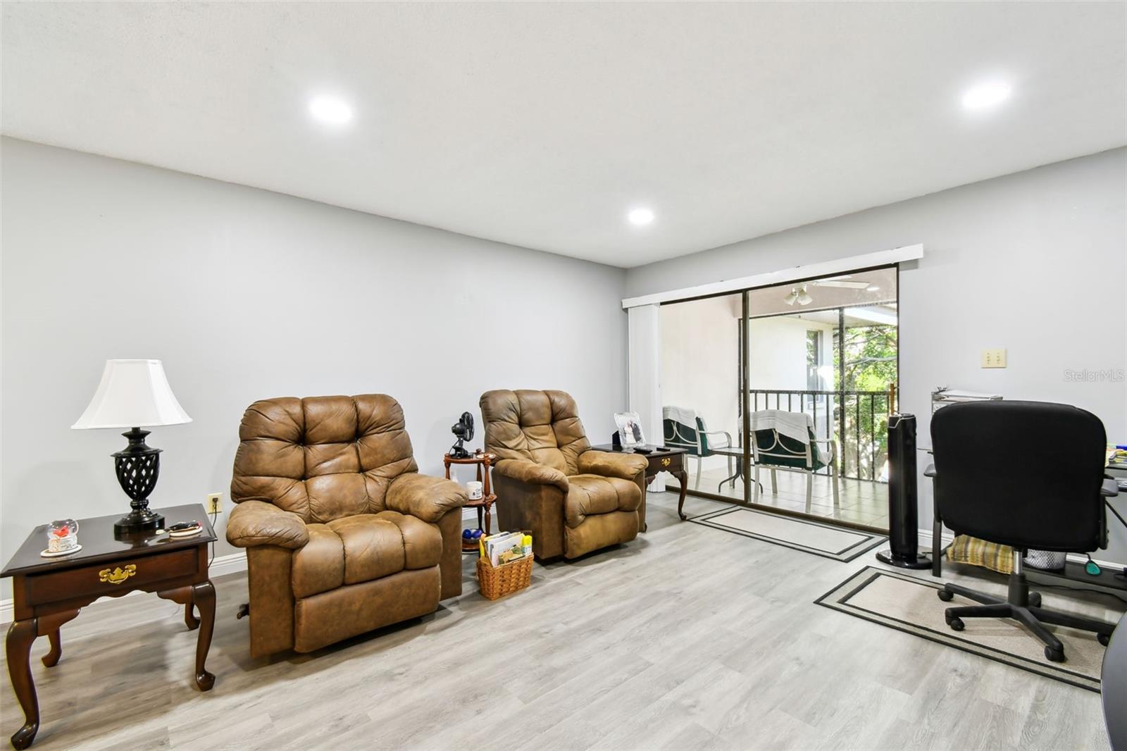 2650 COUNTRYSIDE BLVD #C309 — photo 7