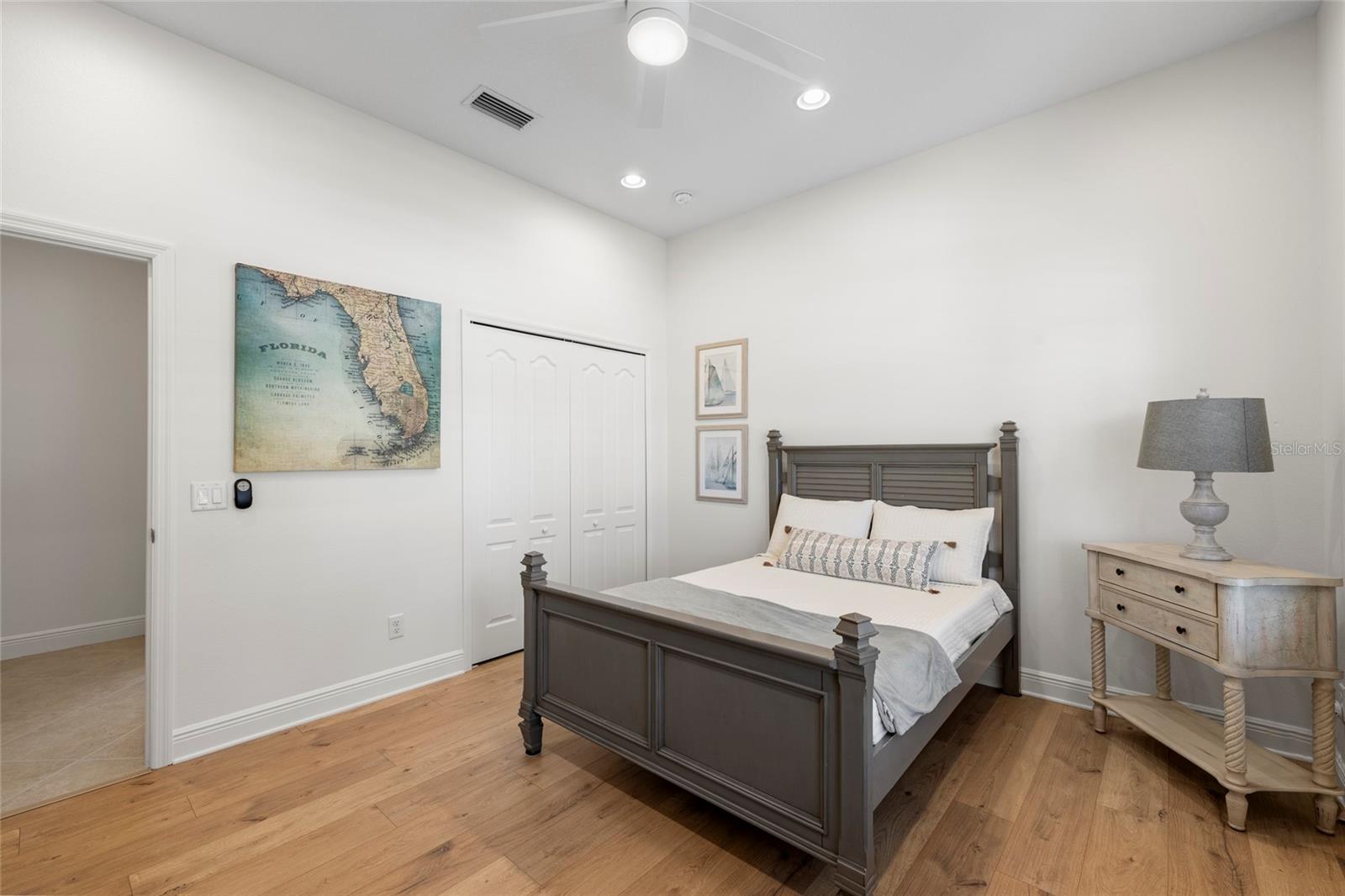 4623 CLAREMONT PARK DR — photo 24