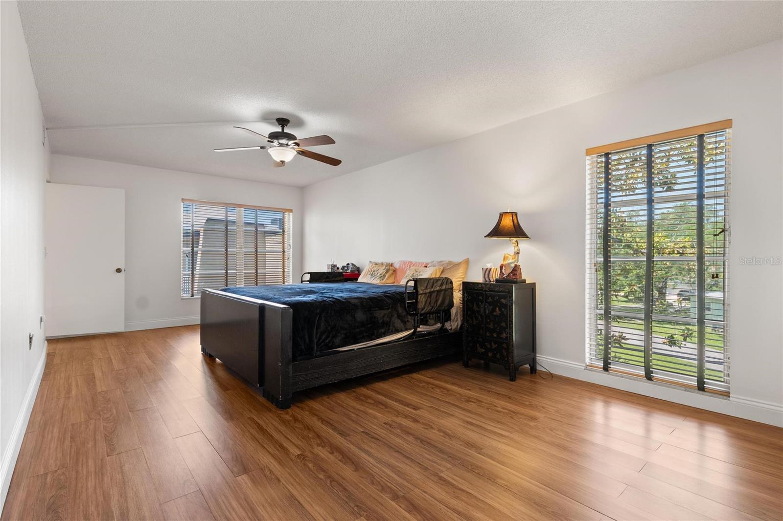 225 COUNTRY CLUB DR #E343 — photo 31