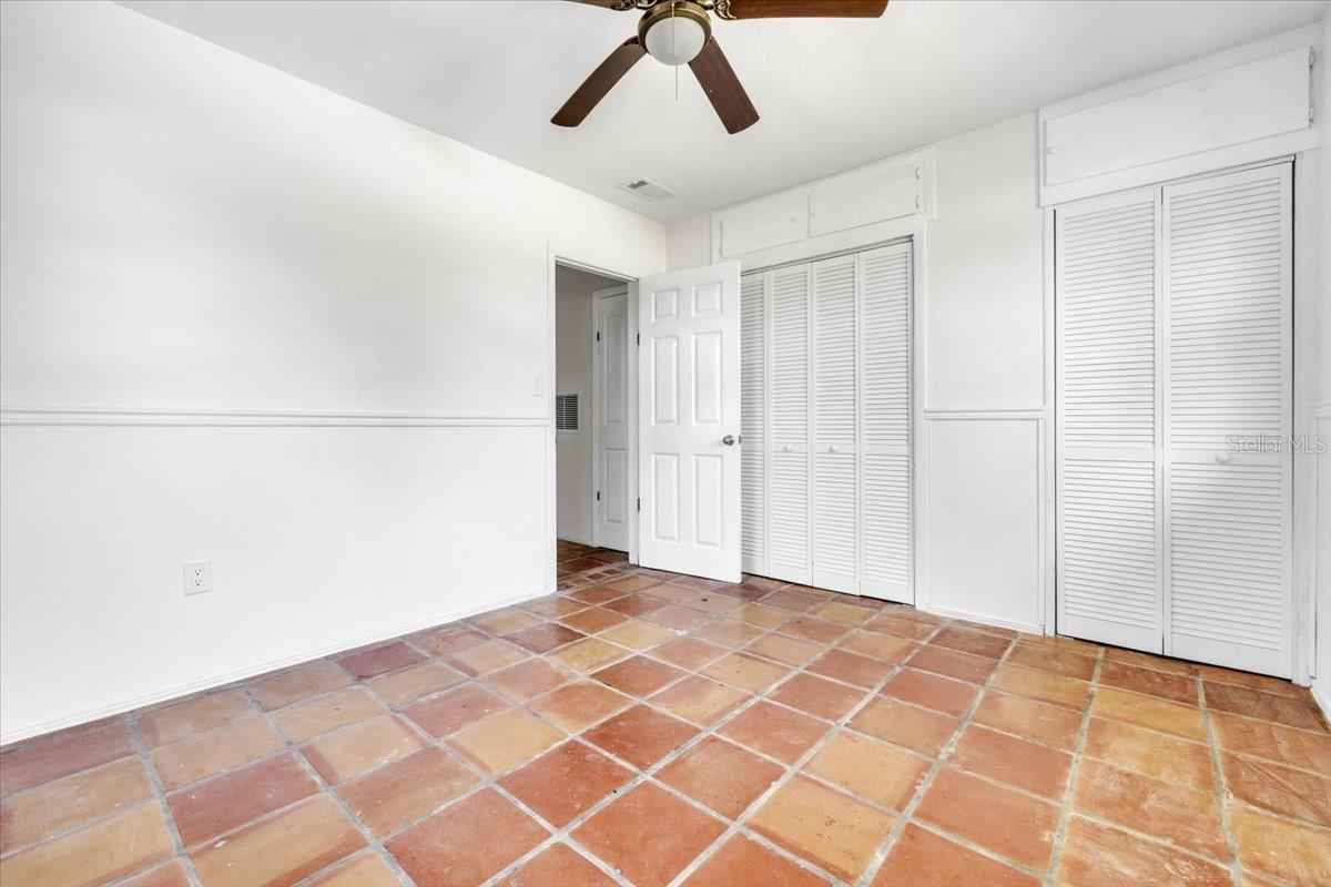 807 LUCILLE AVE — photo 23