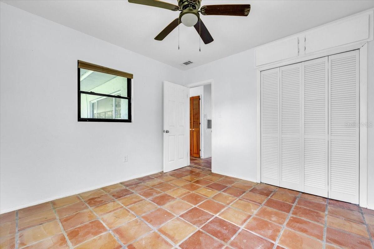 807 LUCILLE AVE — photo 26