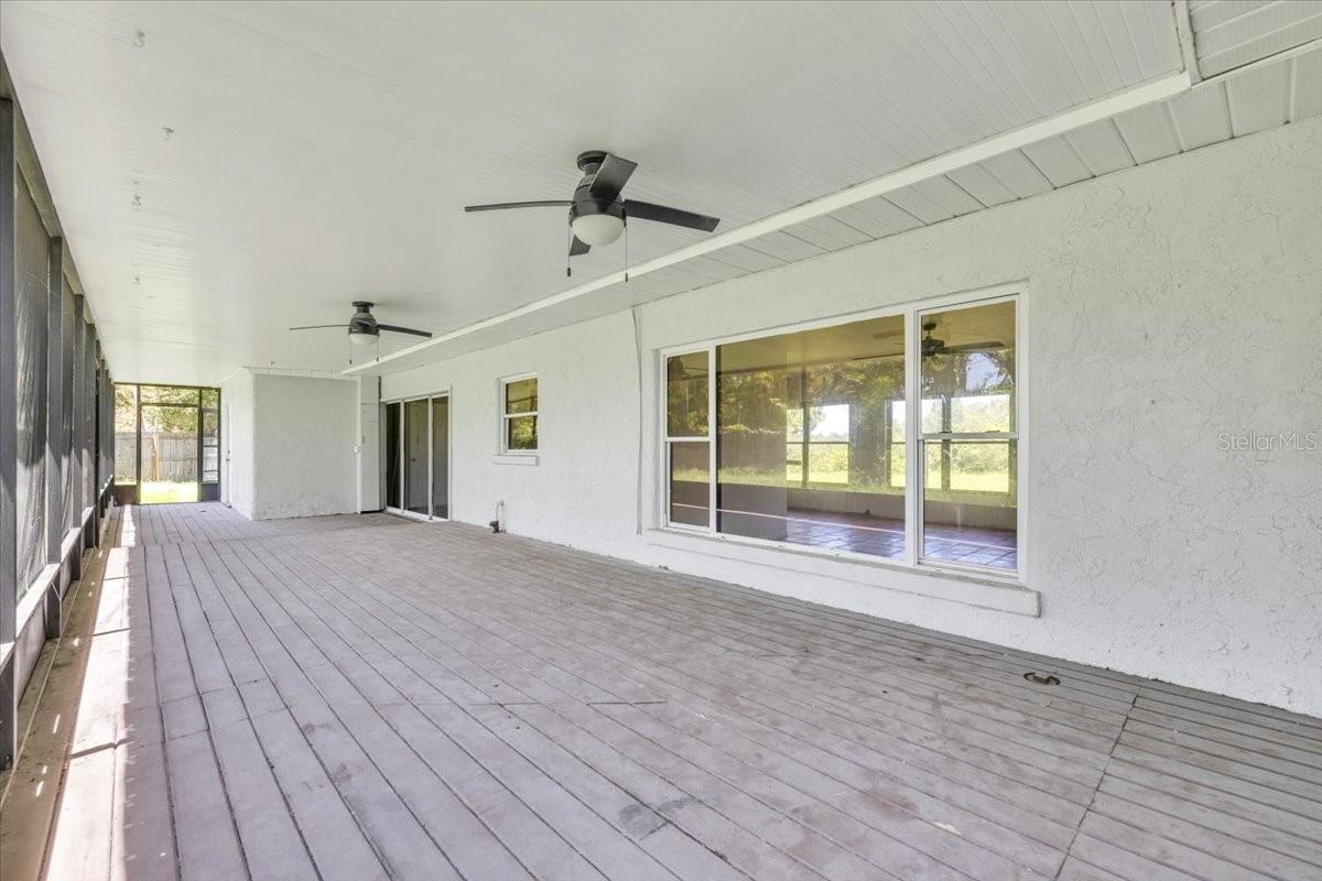 807 LUCILLE AVE — photo 29