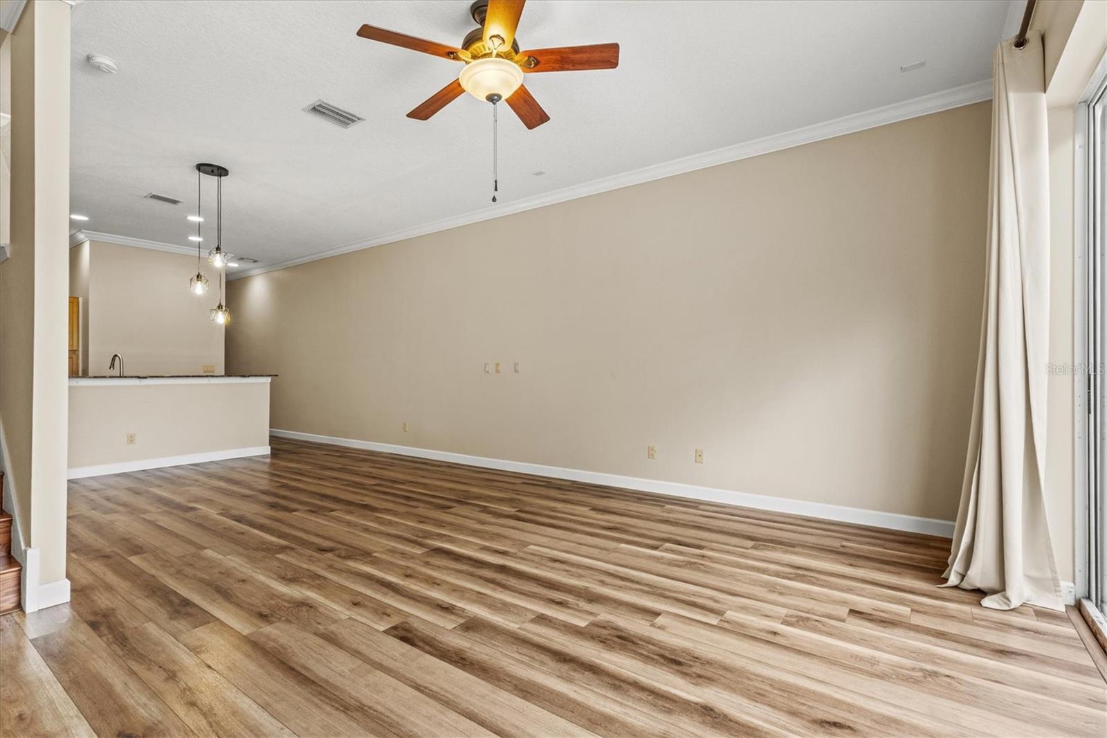 212 S DAKOTA AVE #E — photo 20