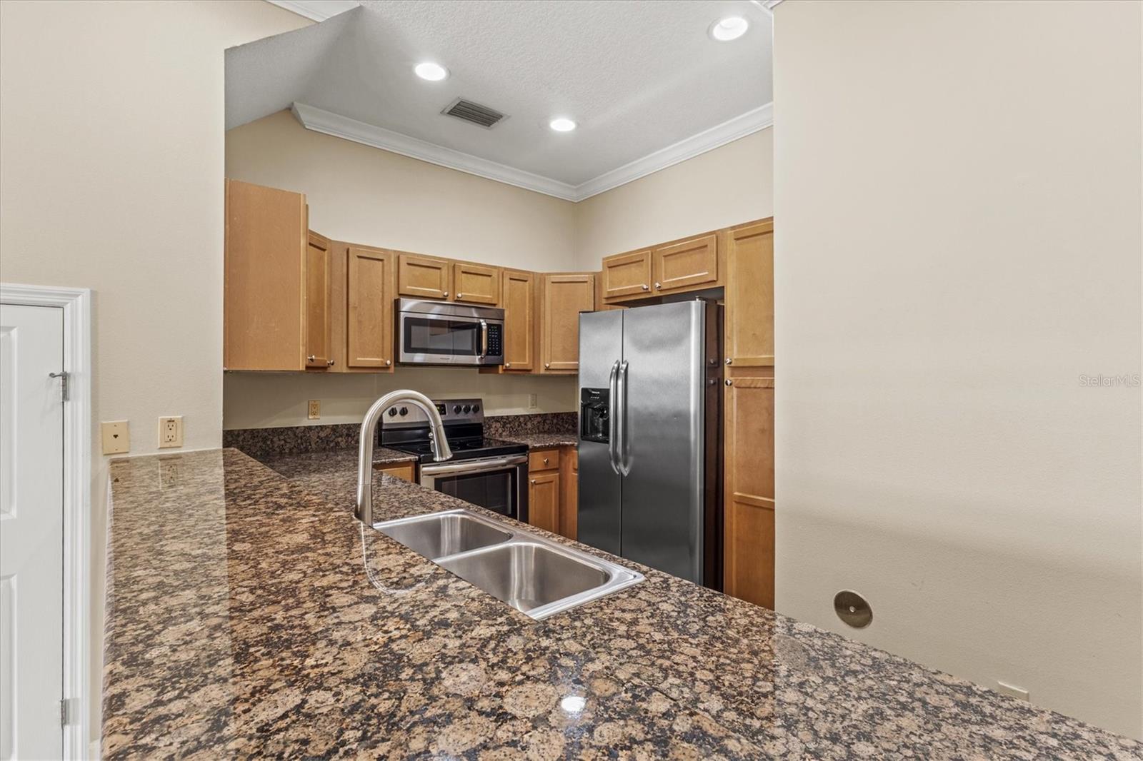 212 S DAKOTA AVE #E — photo 11