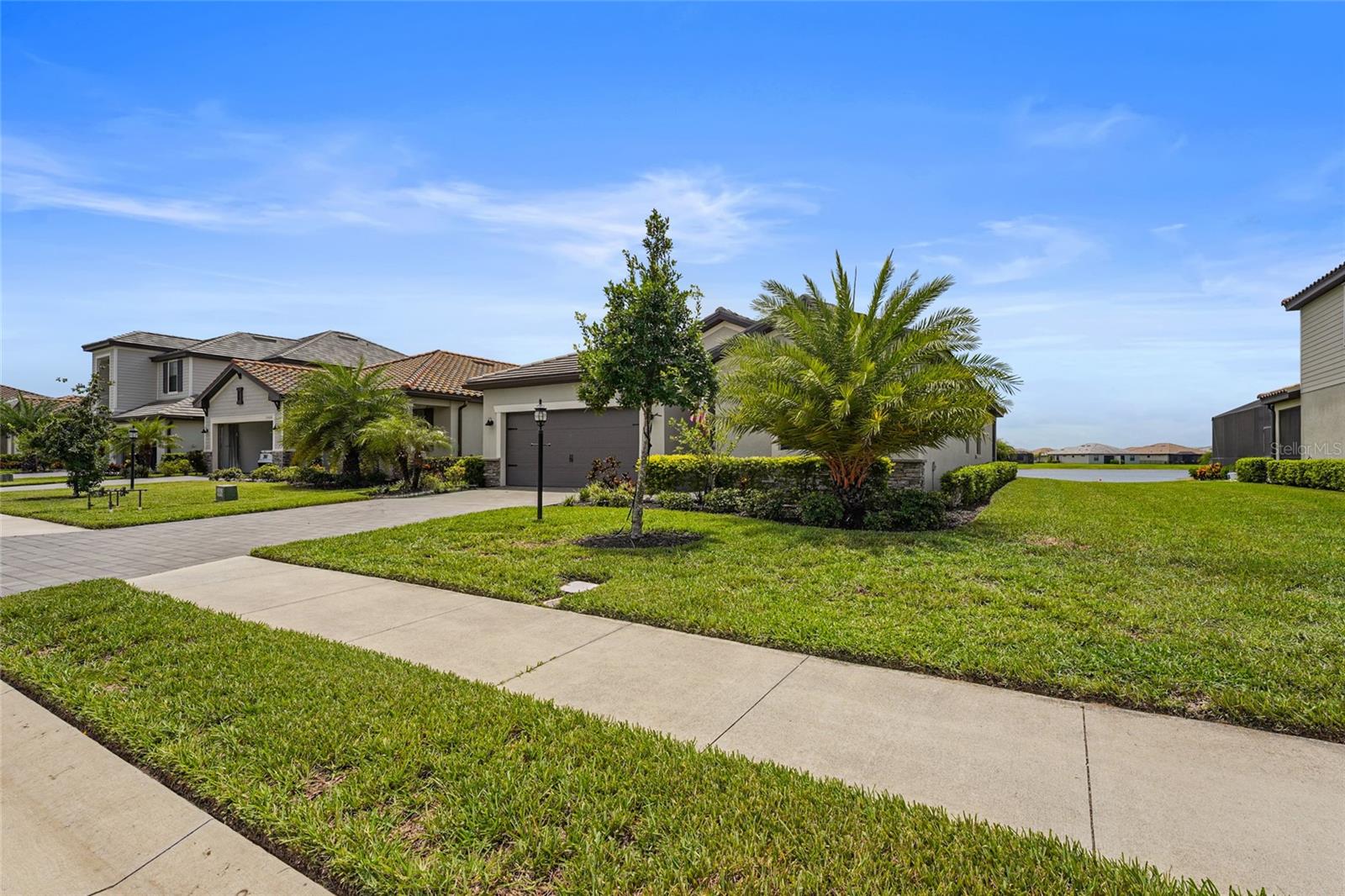 15522 ISLANDWALK AVE — photo 3