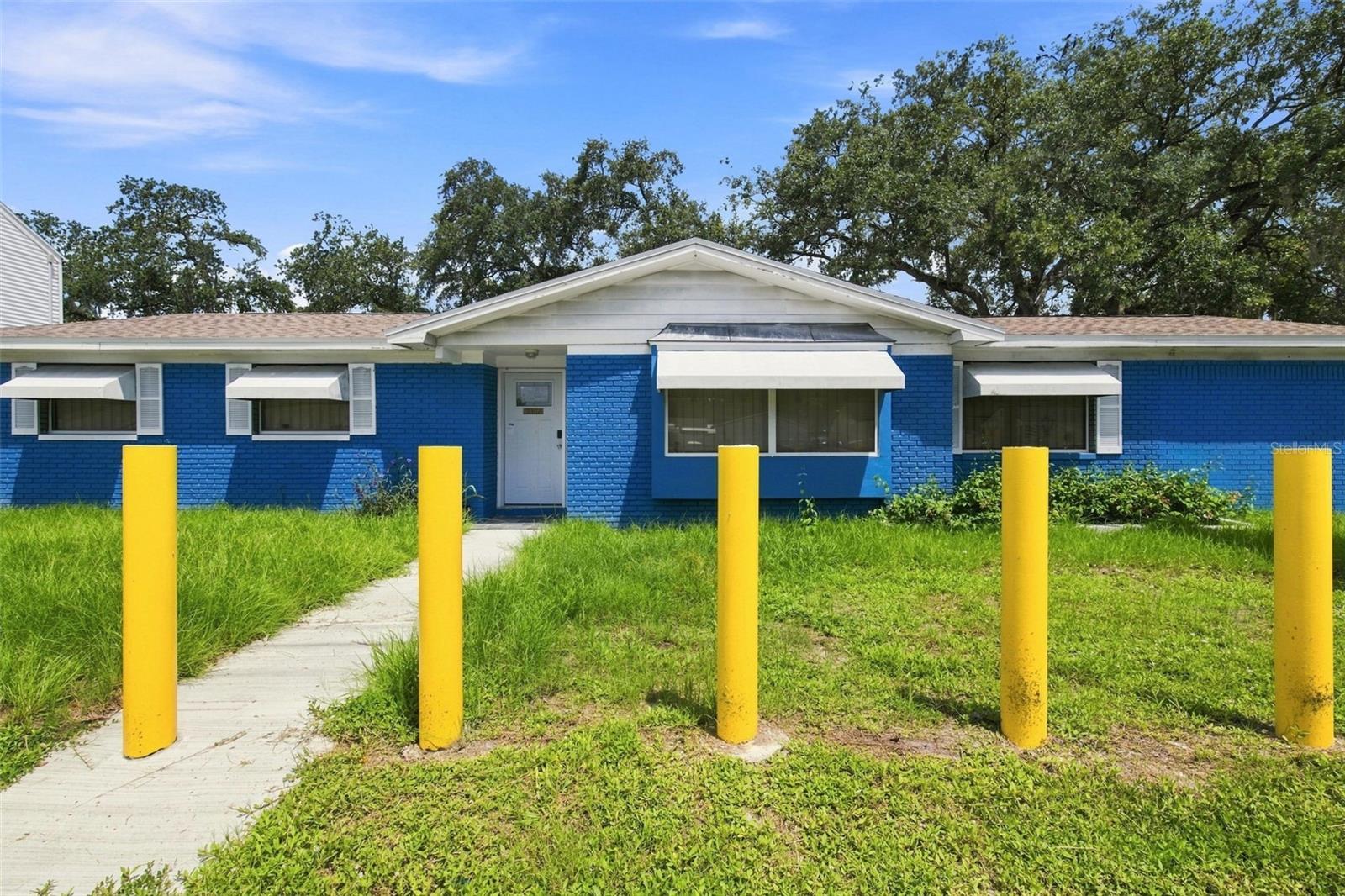 901 W HILLSBOROUGH AVE — photo 41