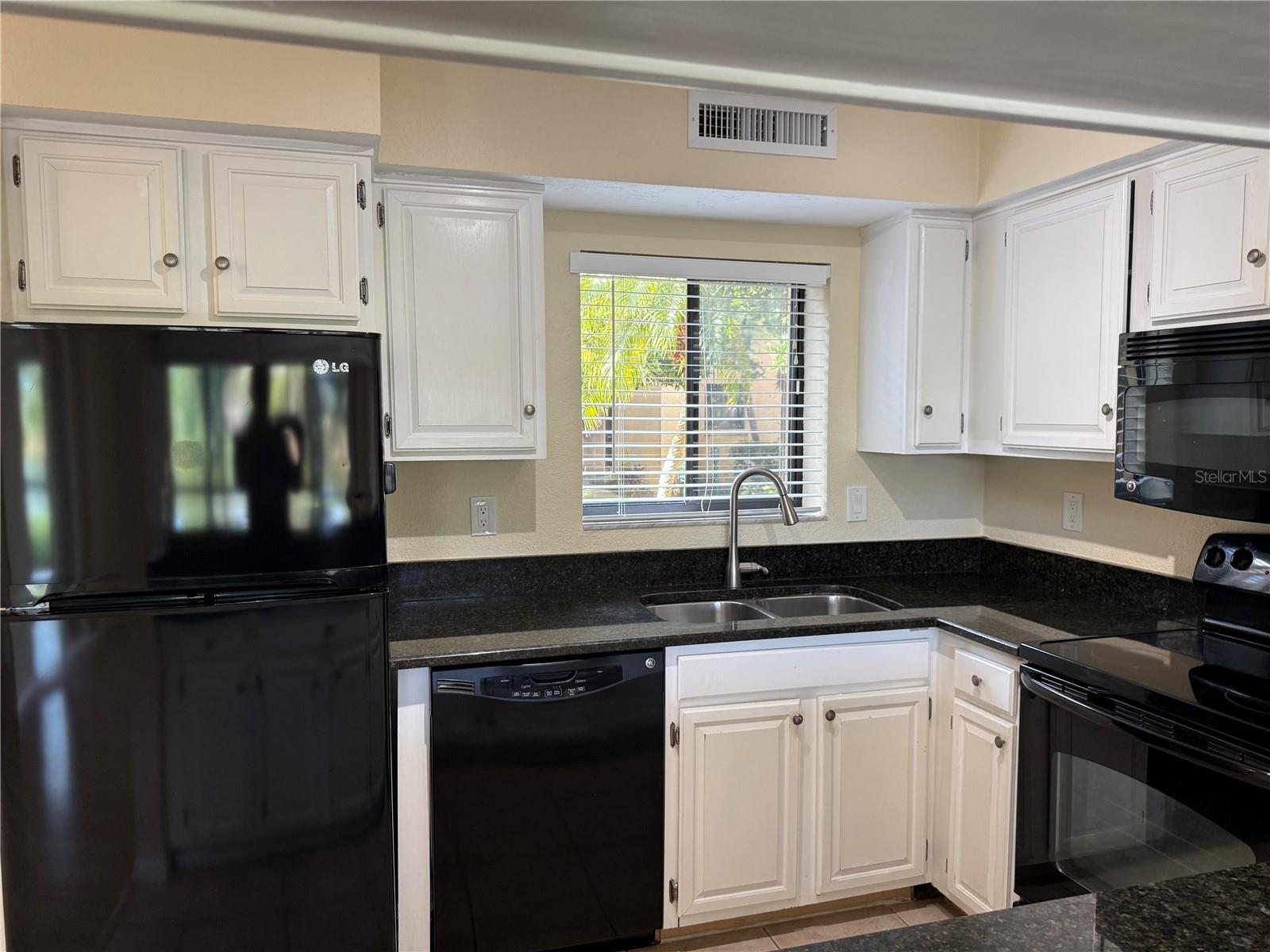 5697 ASHTON LAKE DR #6 — photo 11