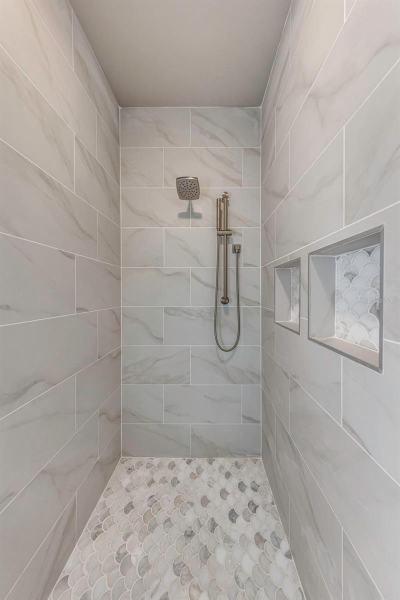 1744 SANTA BARBARA DR — photo 56