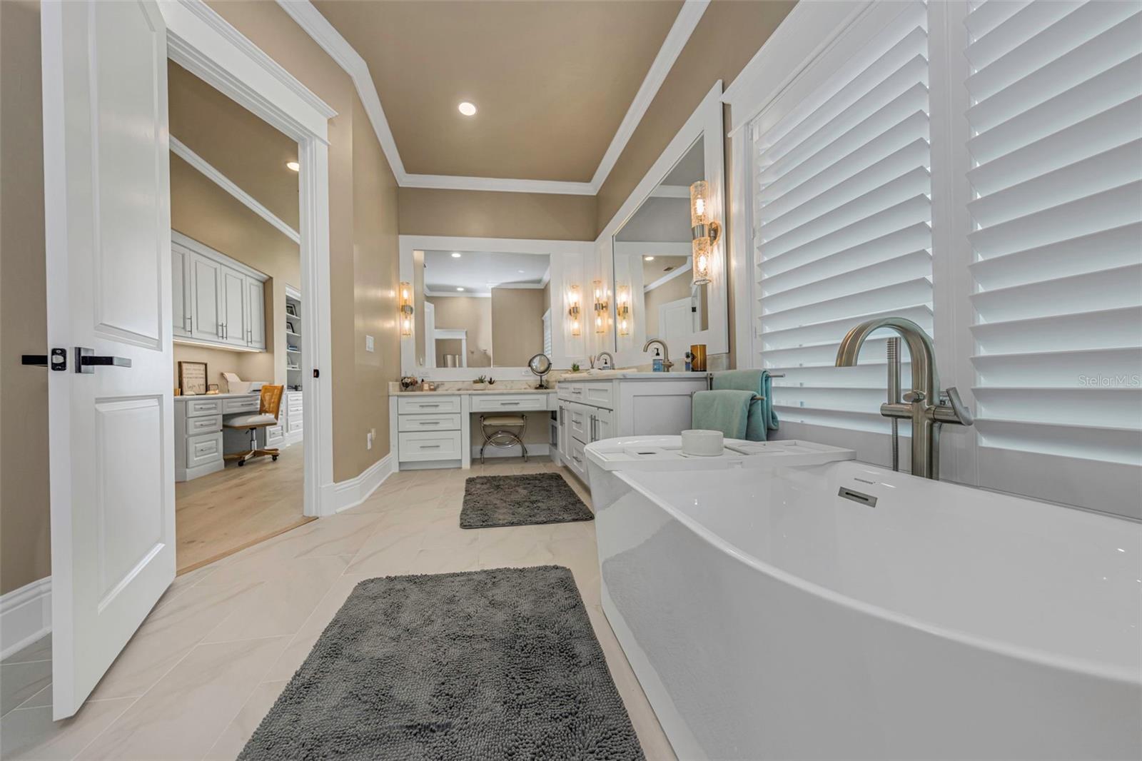 1744 SANTA BARBARA DR — photo 57
