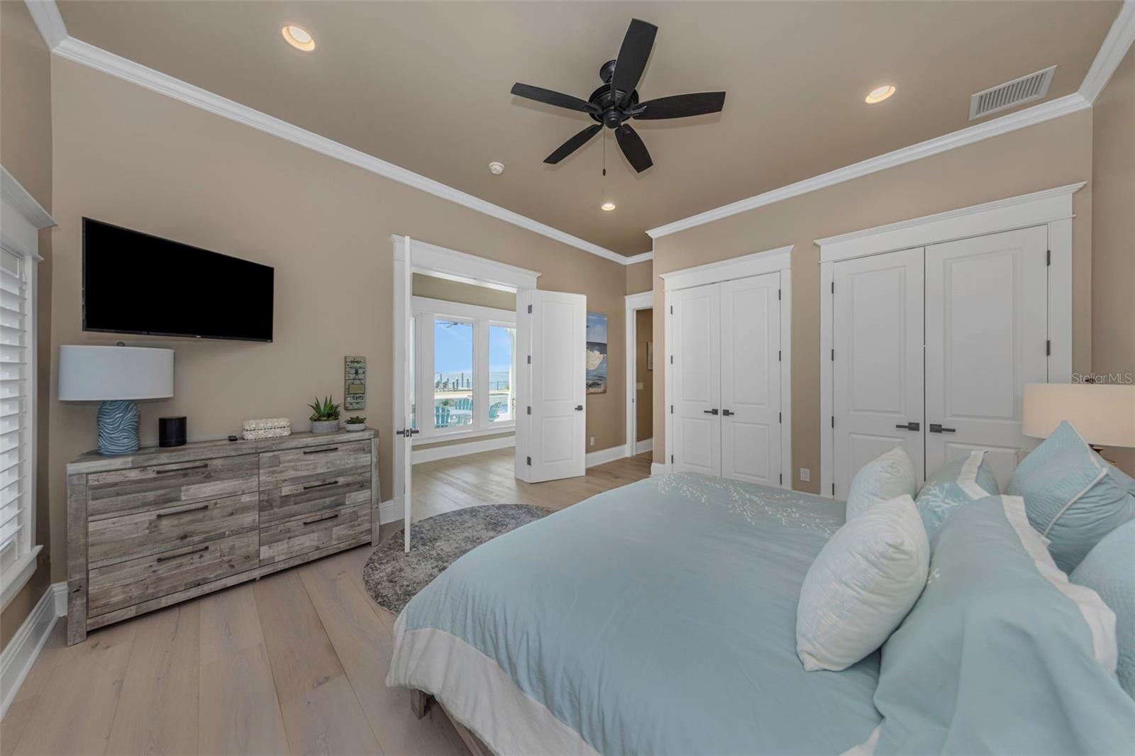 1744 SANTA BARBARA DR — photo 43