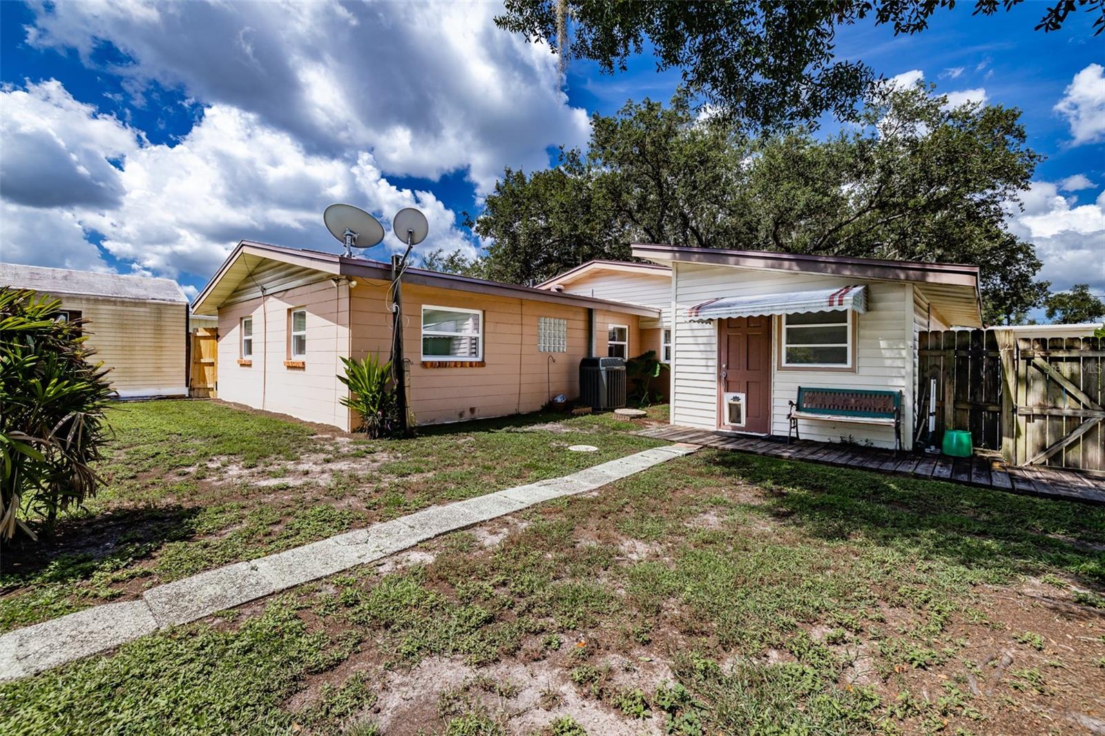 1205 W CAMELLIA DR — photo 21