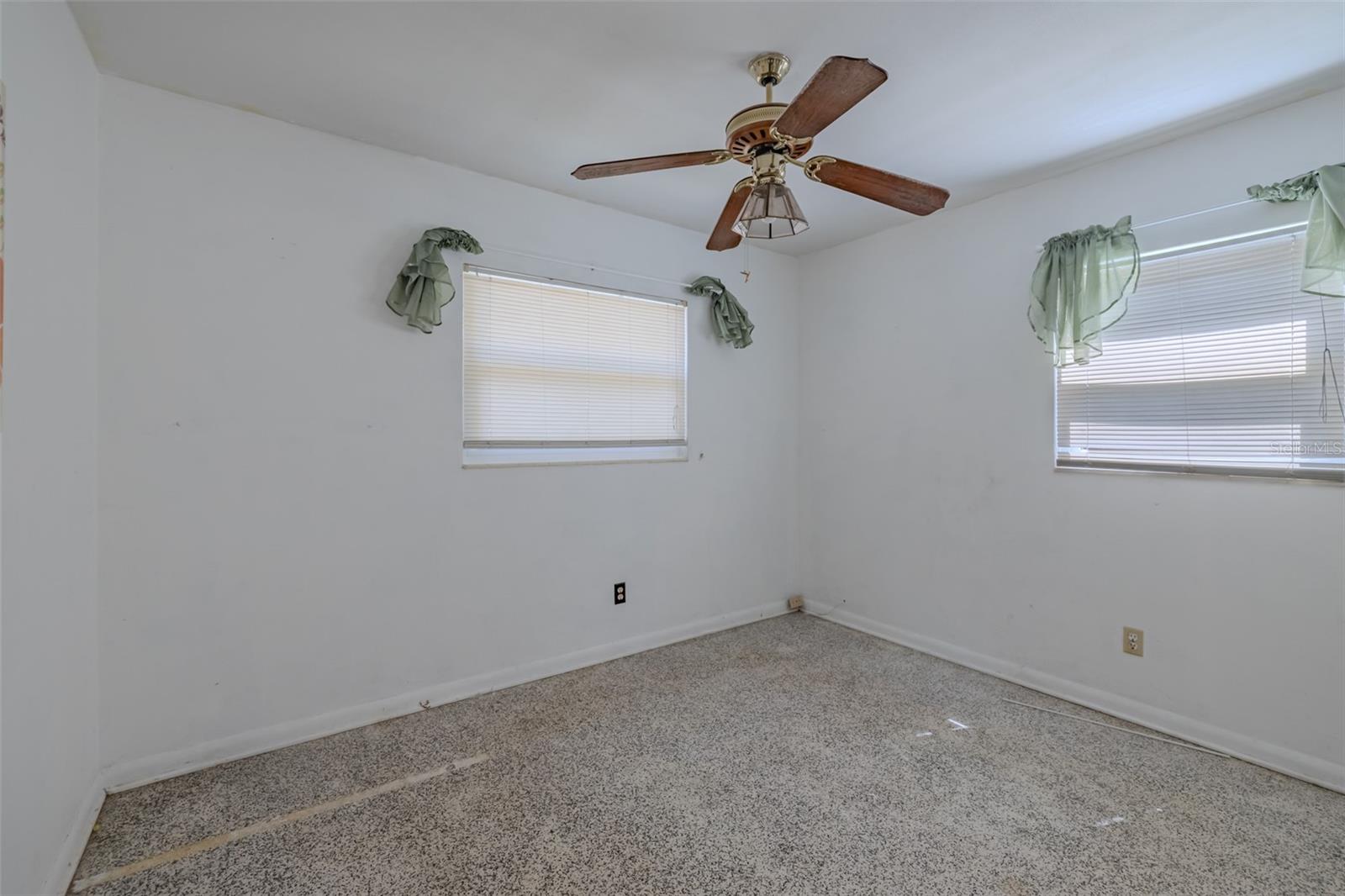 1205 W CAMELLIA DR — photo 14