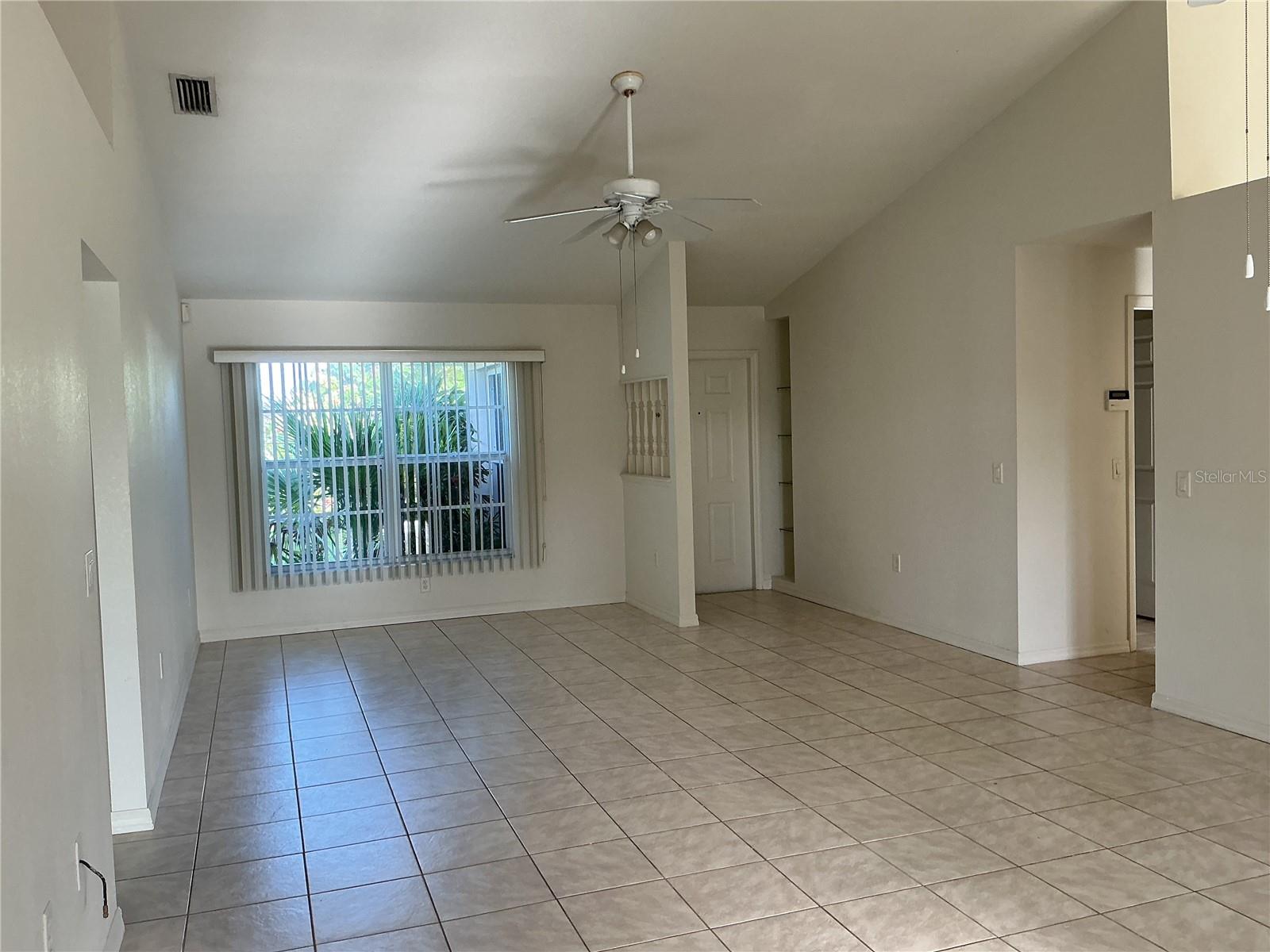 2700 S BISCAYNE DR — photo 3