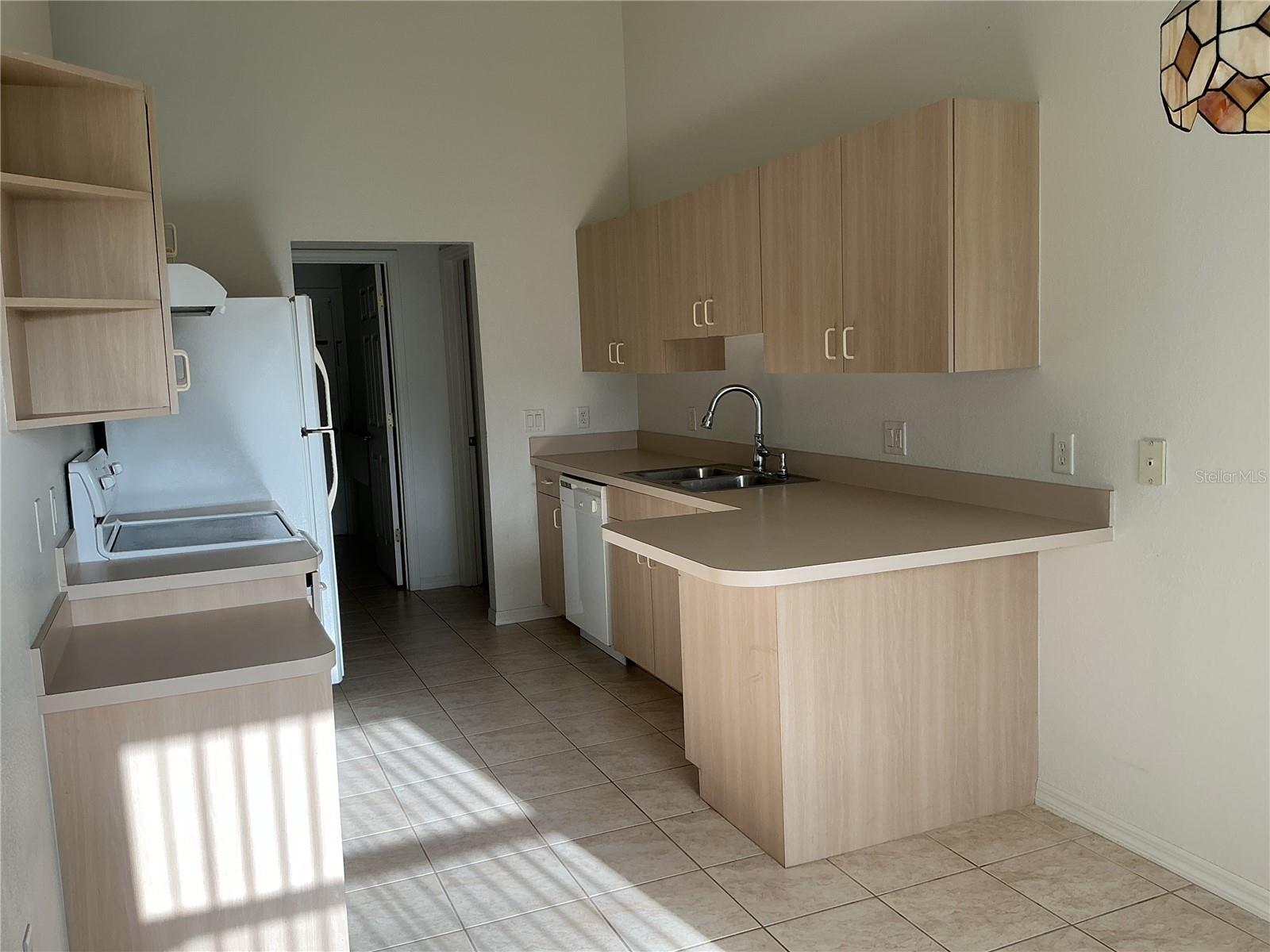 2700 S BISCAYNE DR — photo 5