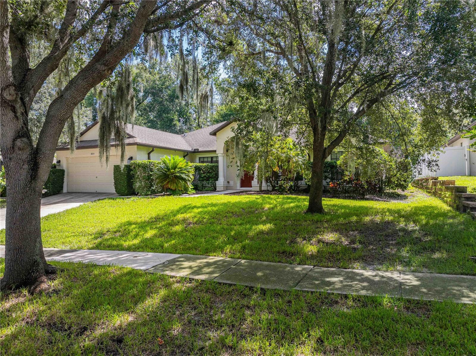 8834 ALAFIA COVE DR — photo 2