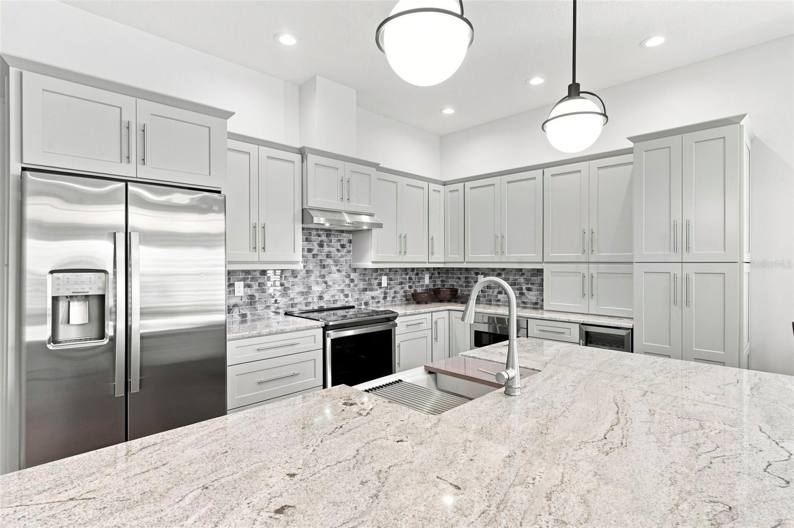 502 BELTREES ST — photo 20