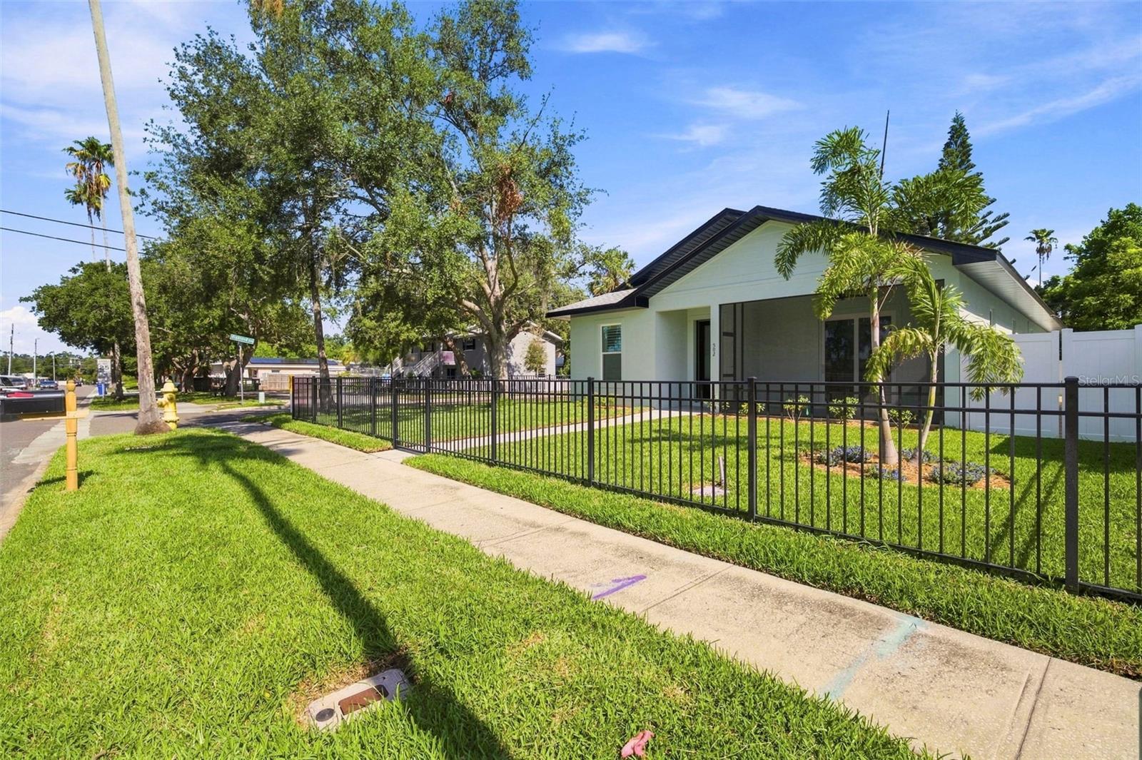 502 BELTREES ST — photo 6