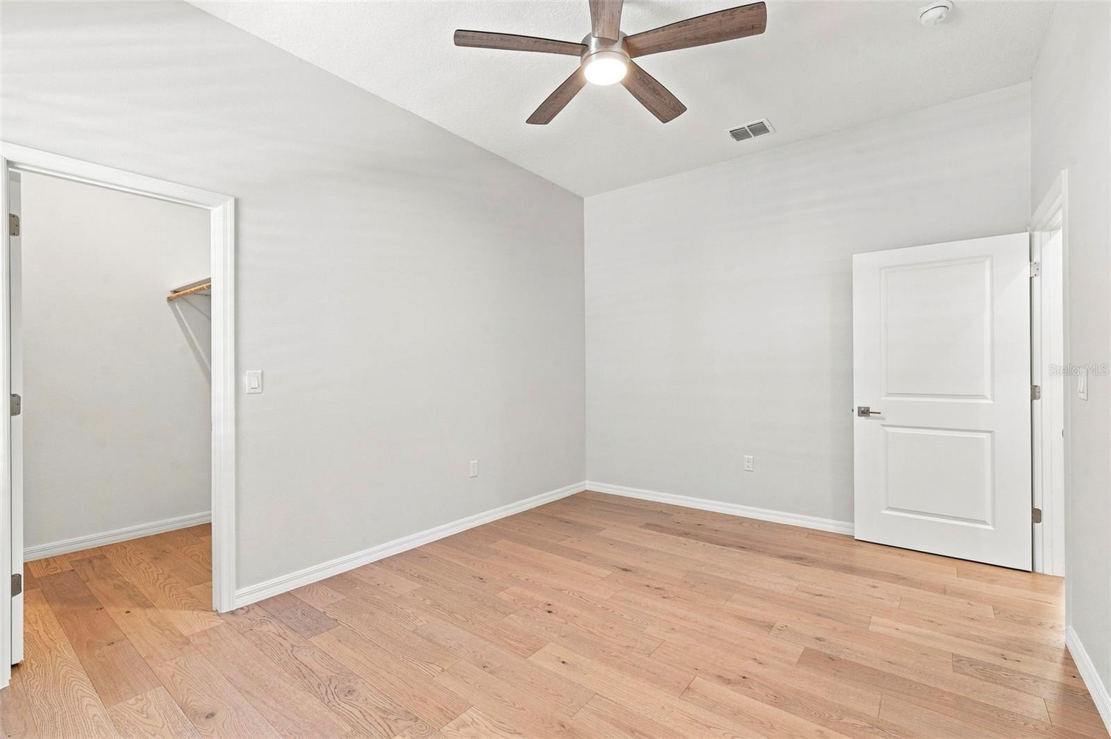 502 BELTREES ST — photo 34