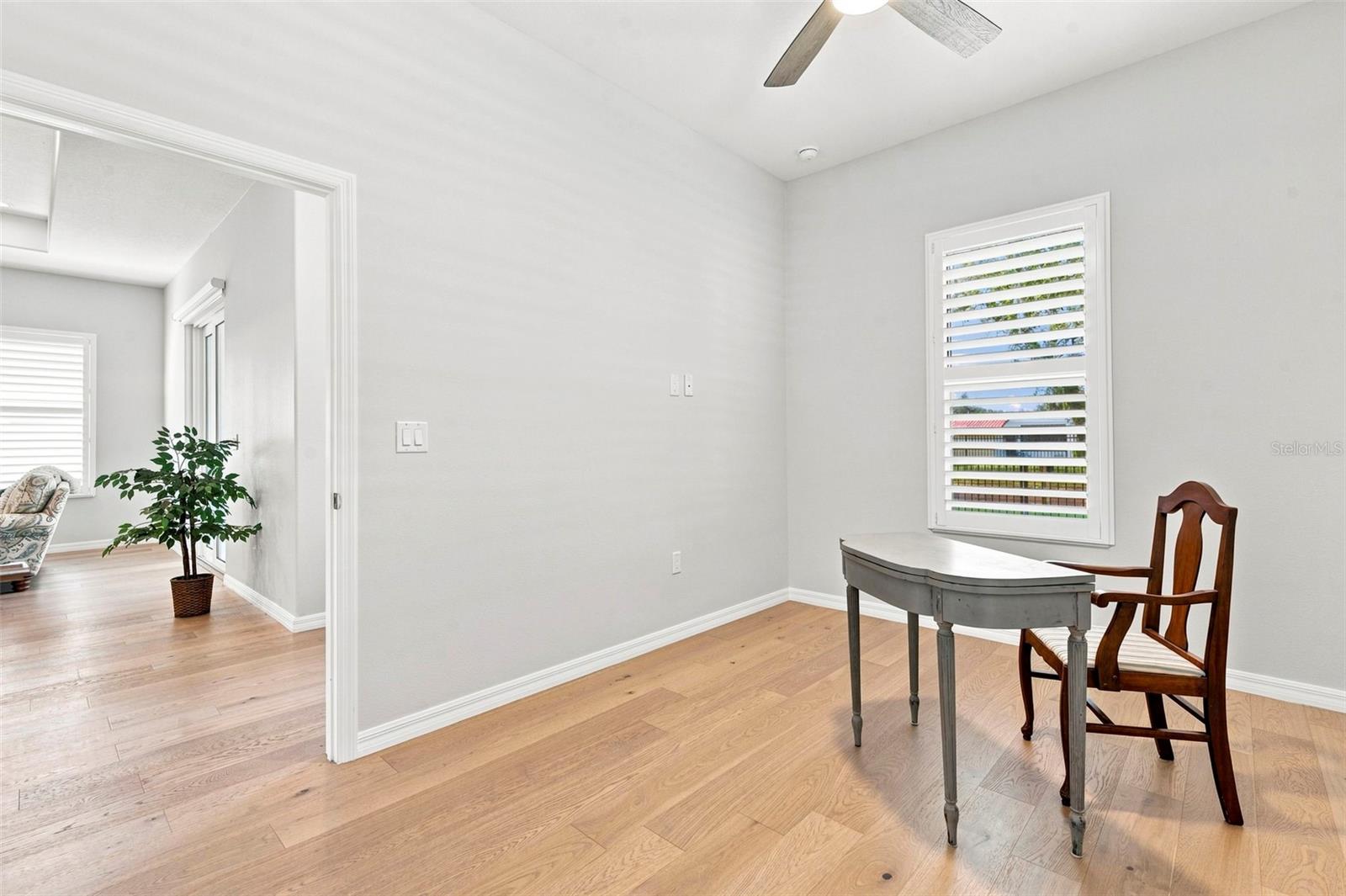 502 BELTREES ST — photo 26