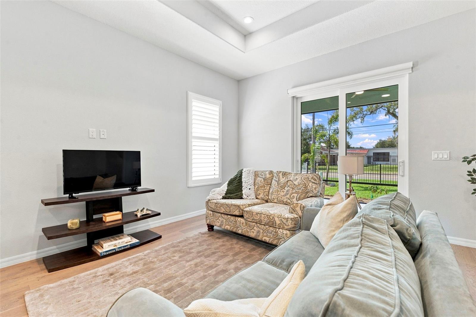 502 BELTREES ST — photo 22