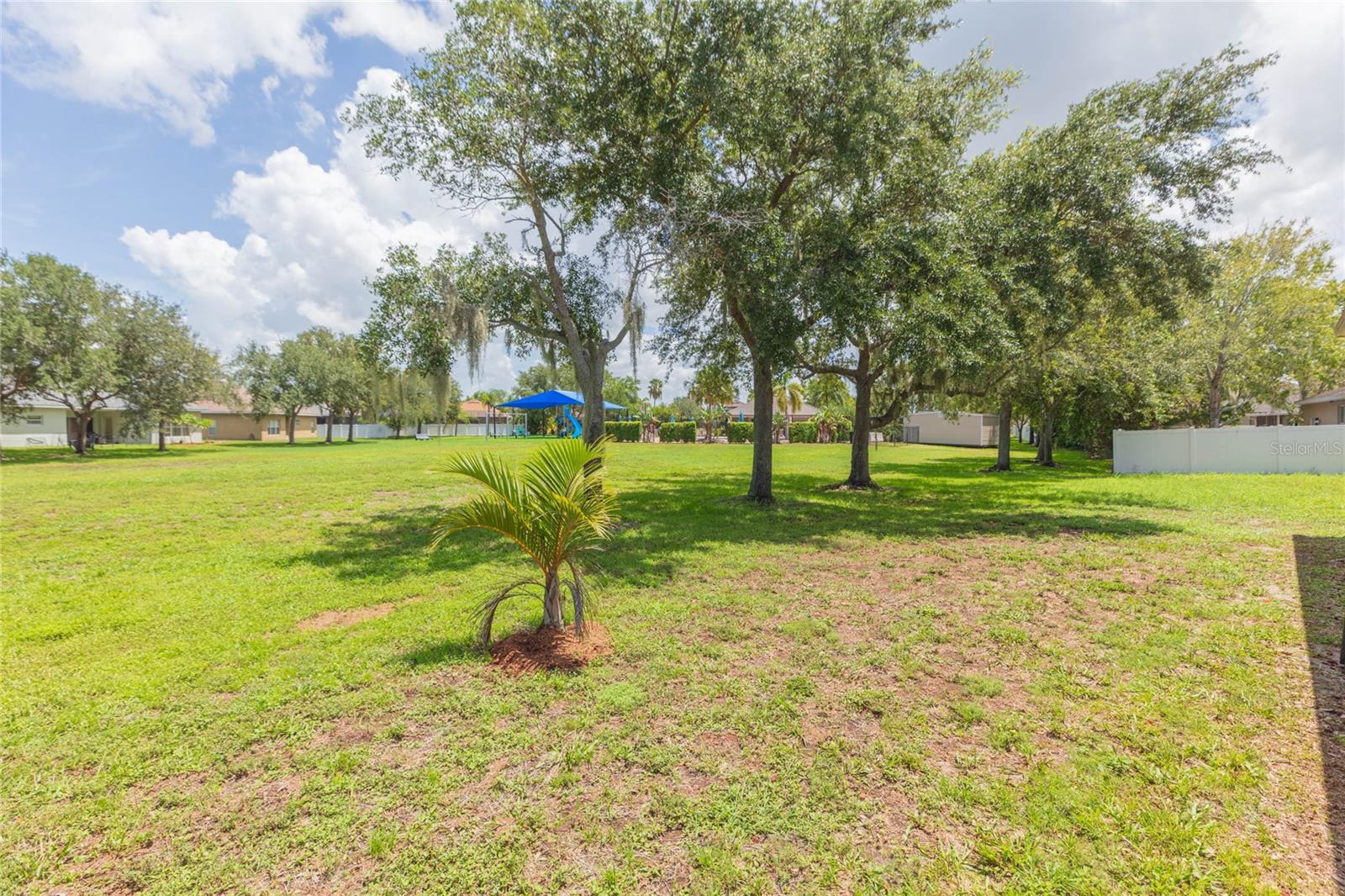 1615 BONITA BLUFF CT — photo 35