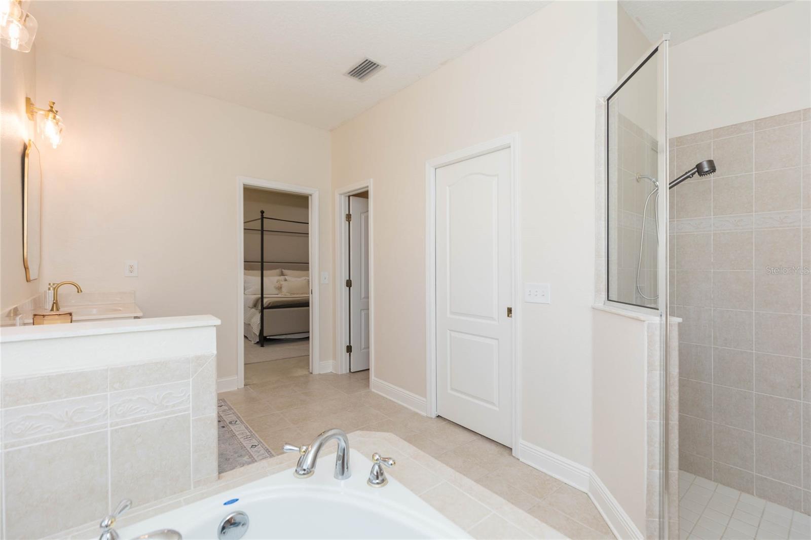 1615 BONITA BLUFF CT — photo 31