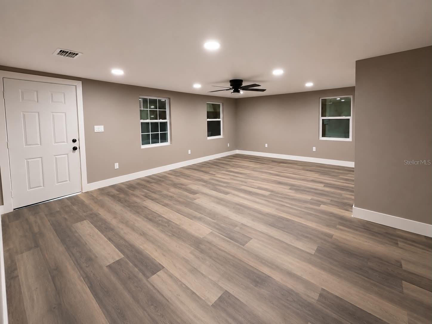 2509 DIXIE AVE — photo 4