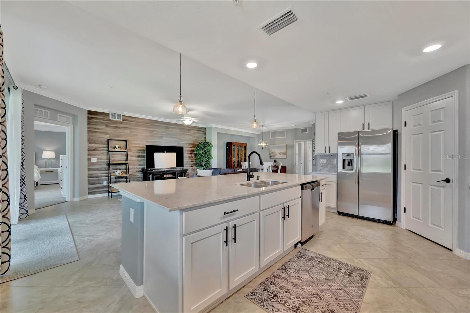 947 TIDEWATER SHORES LOOP — photo 18
