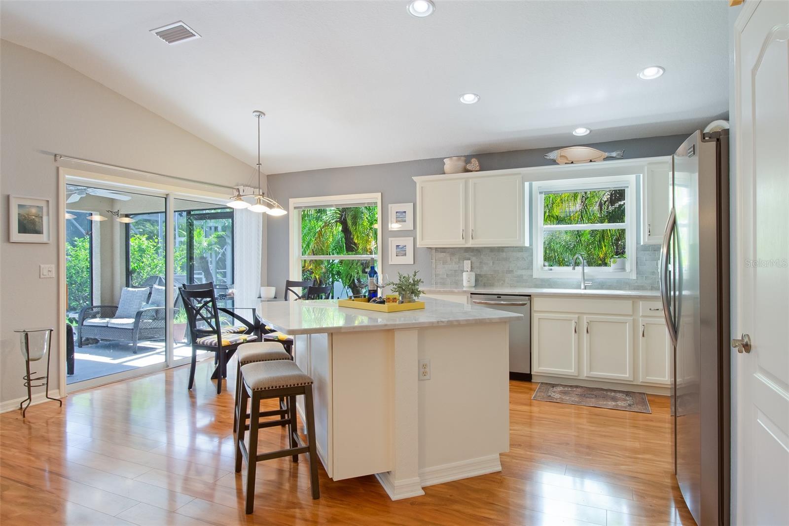 1520 SCARLETT AVE — photo 10