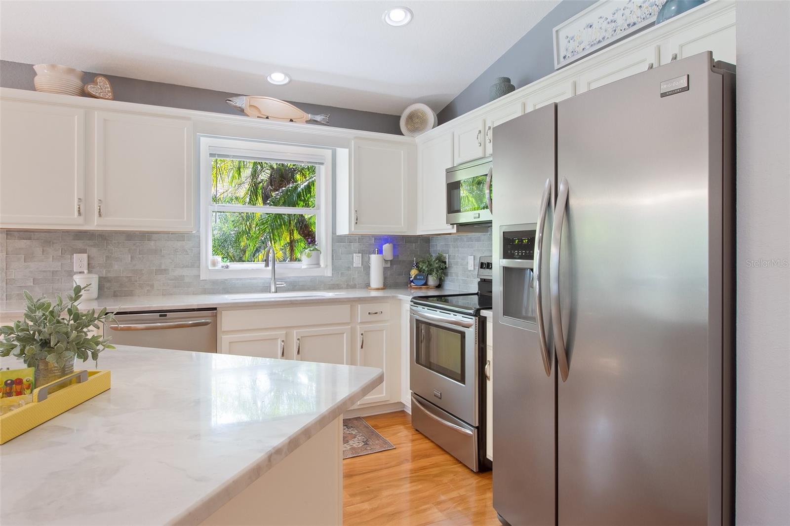 1520 SCARLETT AVE — photo 15