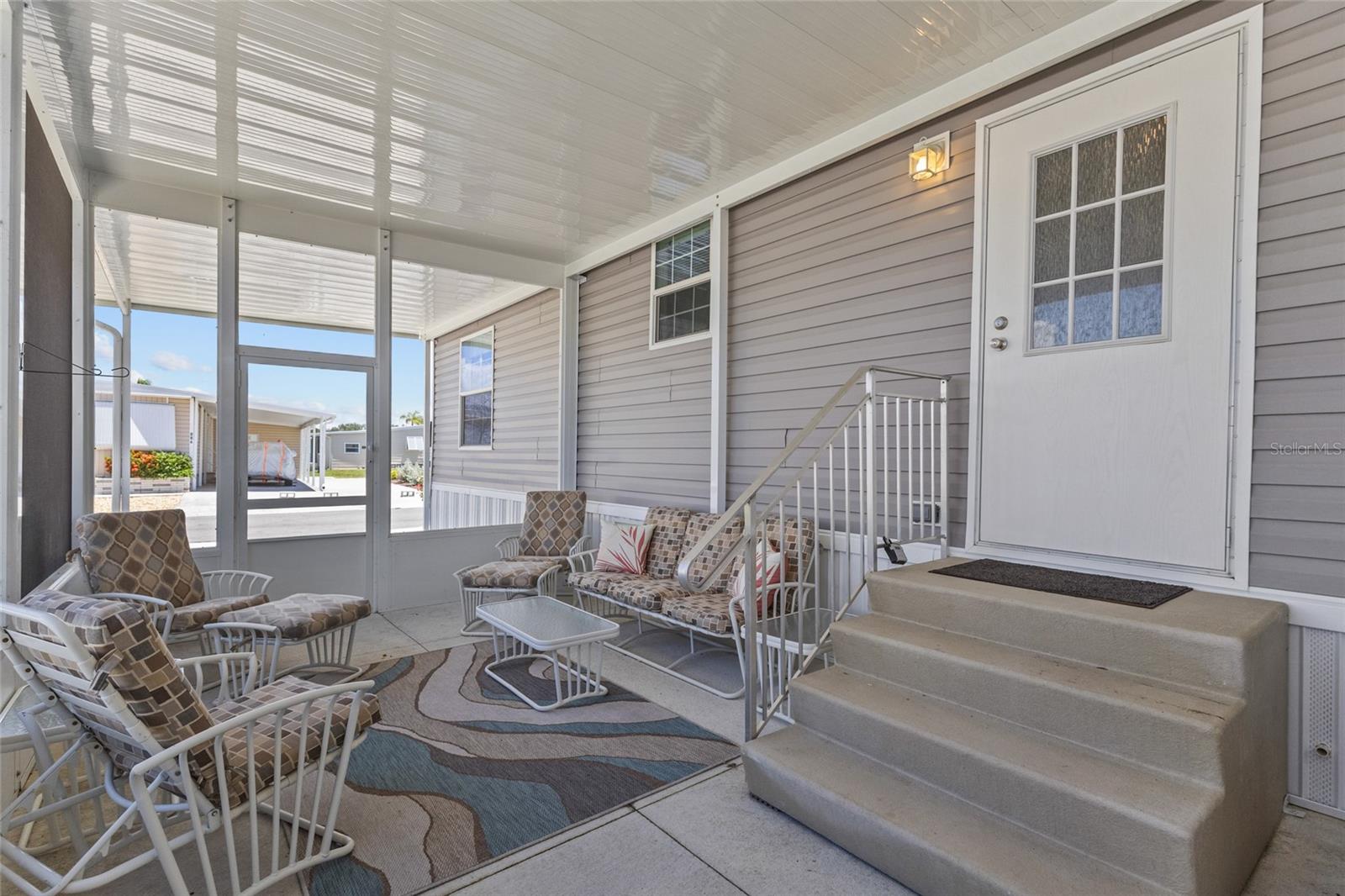 892 GRADO DR — photo 5