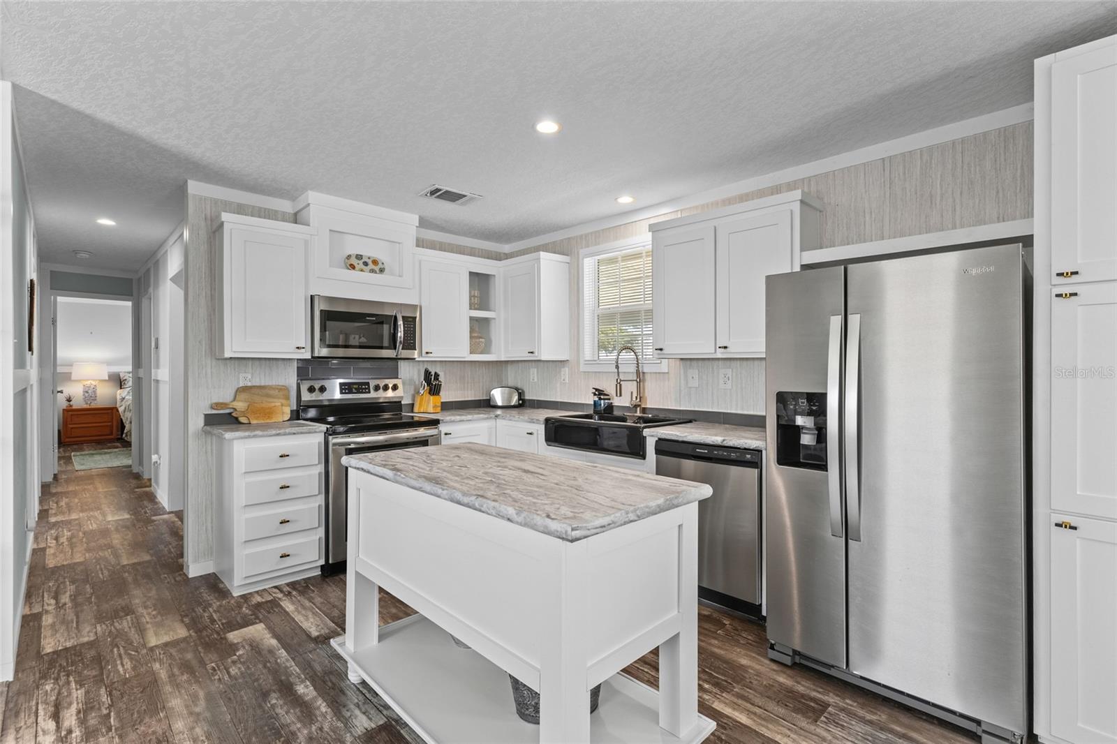 892 GRADO DR — photo 8