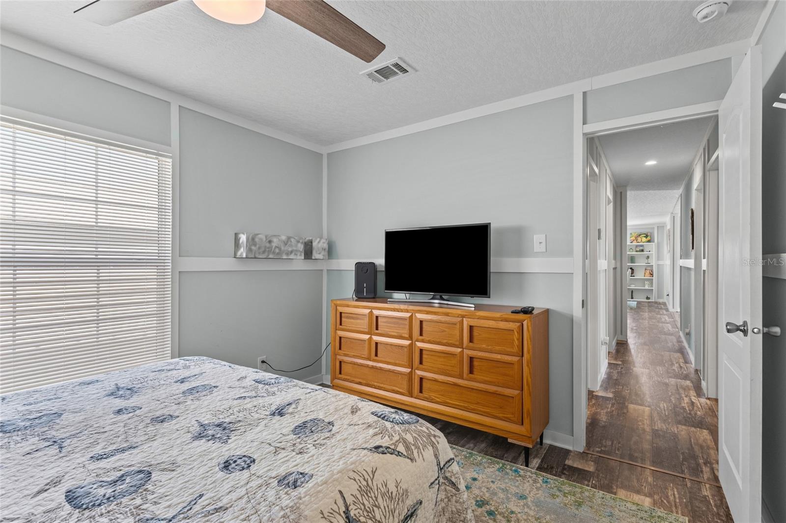 892 GRADO DR — photo 15
