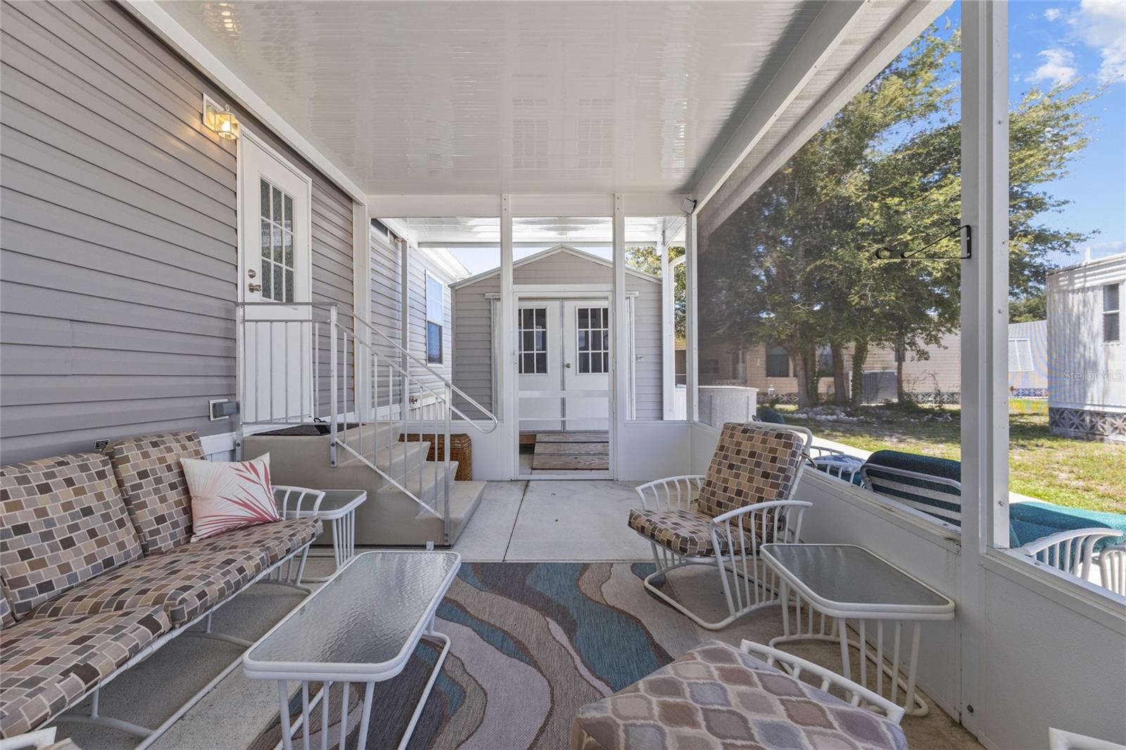 892 GRADO DR — photo 4