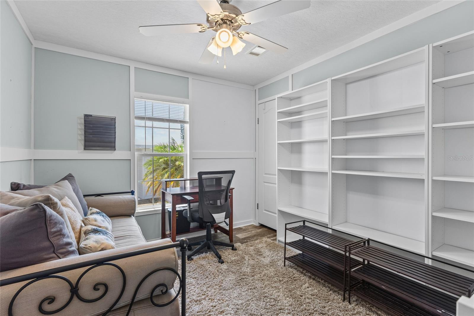 892 GRADO DR — photo 17