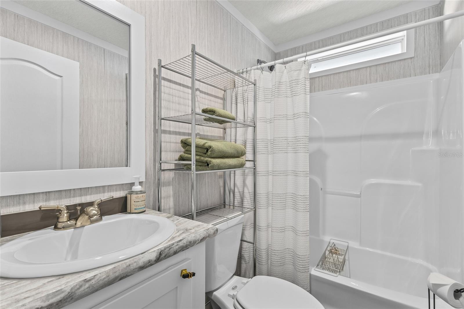 892 GRADO DR — photo 18