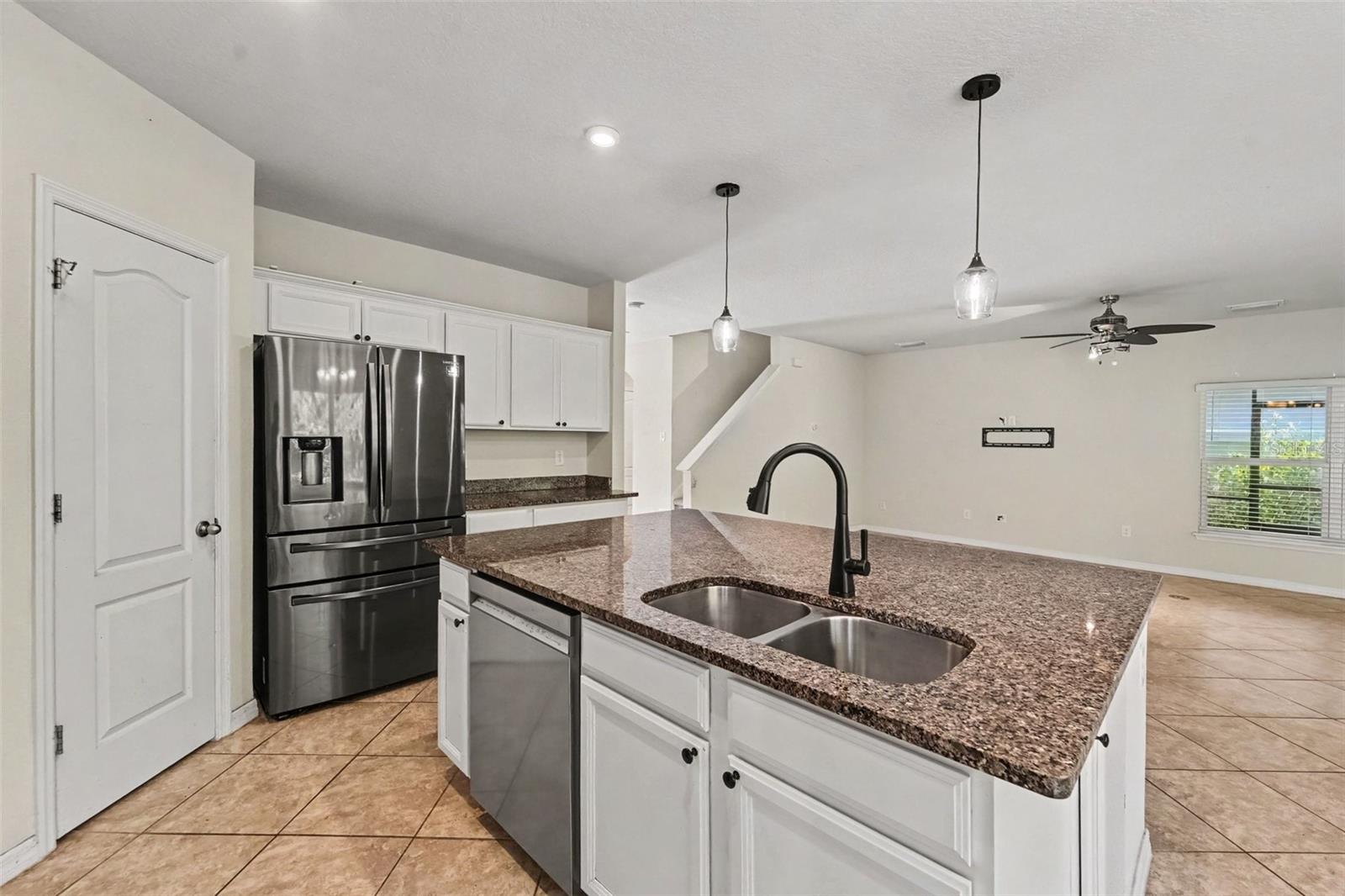 2121 BRANDING IRON CT — photo 9