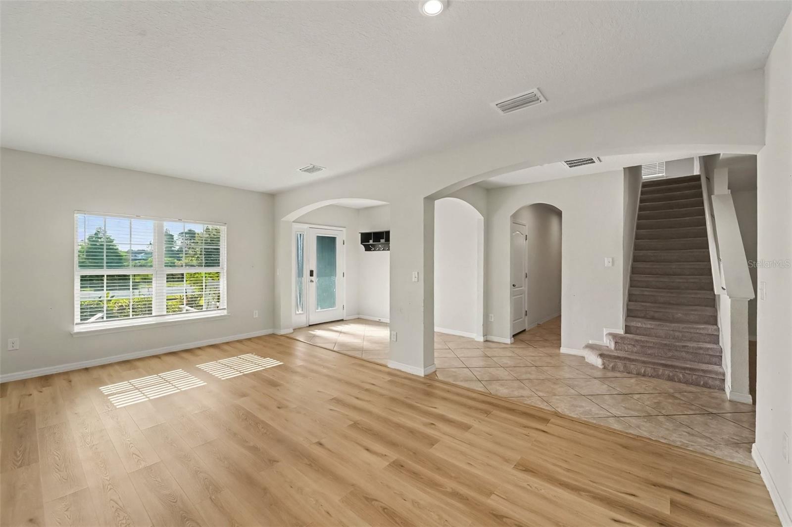 2121 BRANDING IRON CT — photo 4