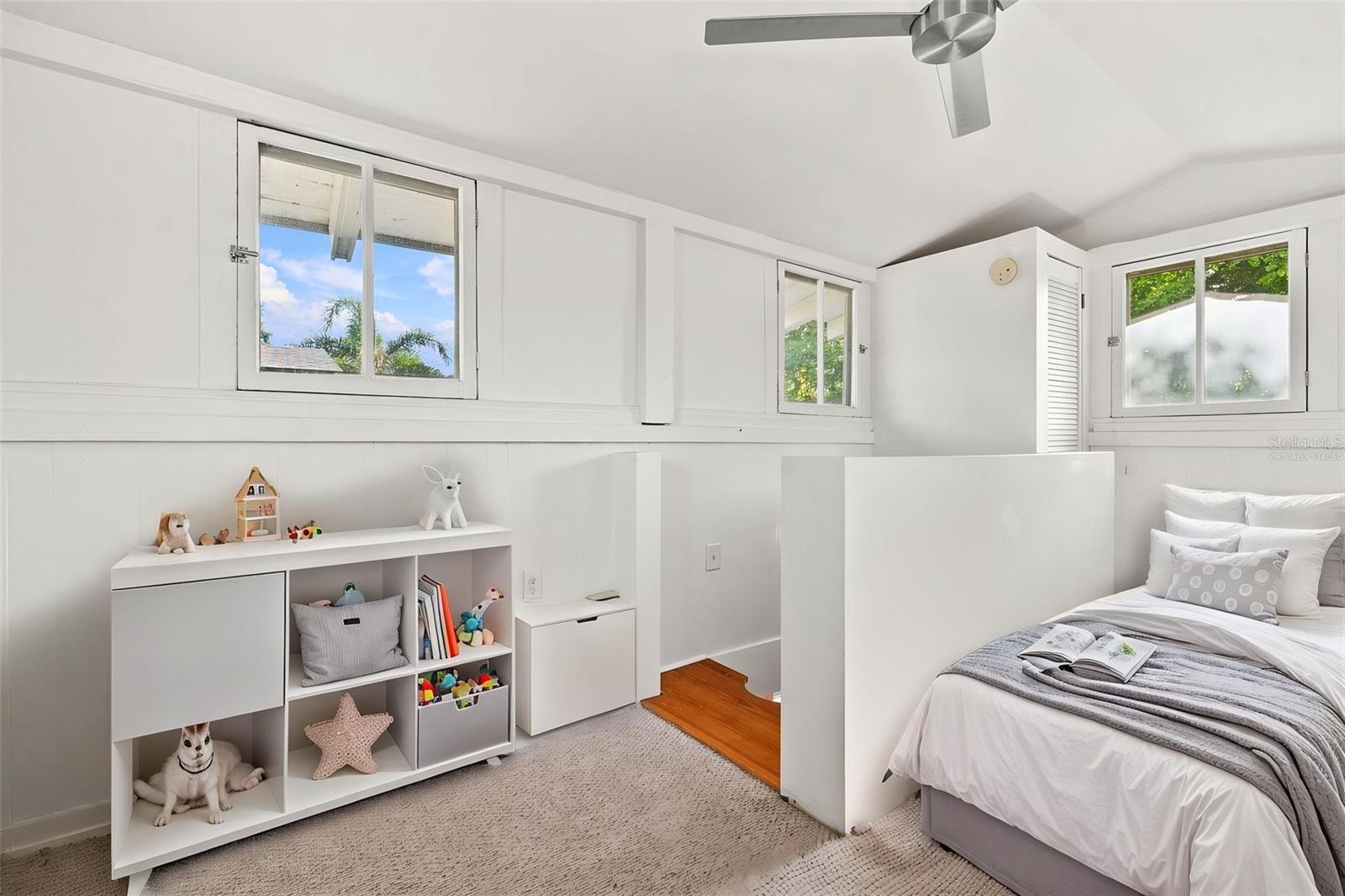 719 S BUNGALOW TER — photo 44