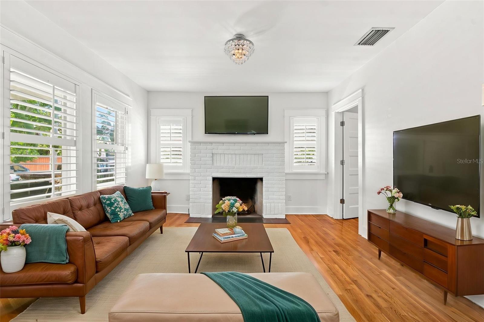 719 S BUNGALOW TER — photo 21