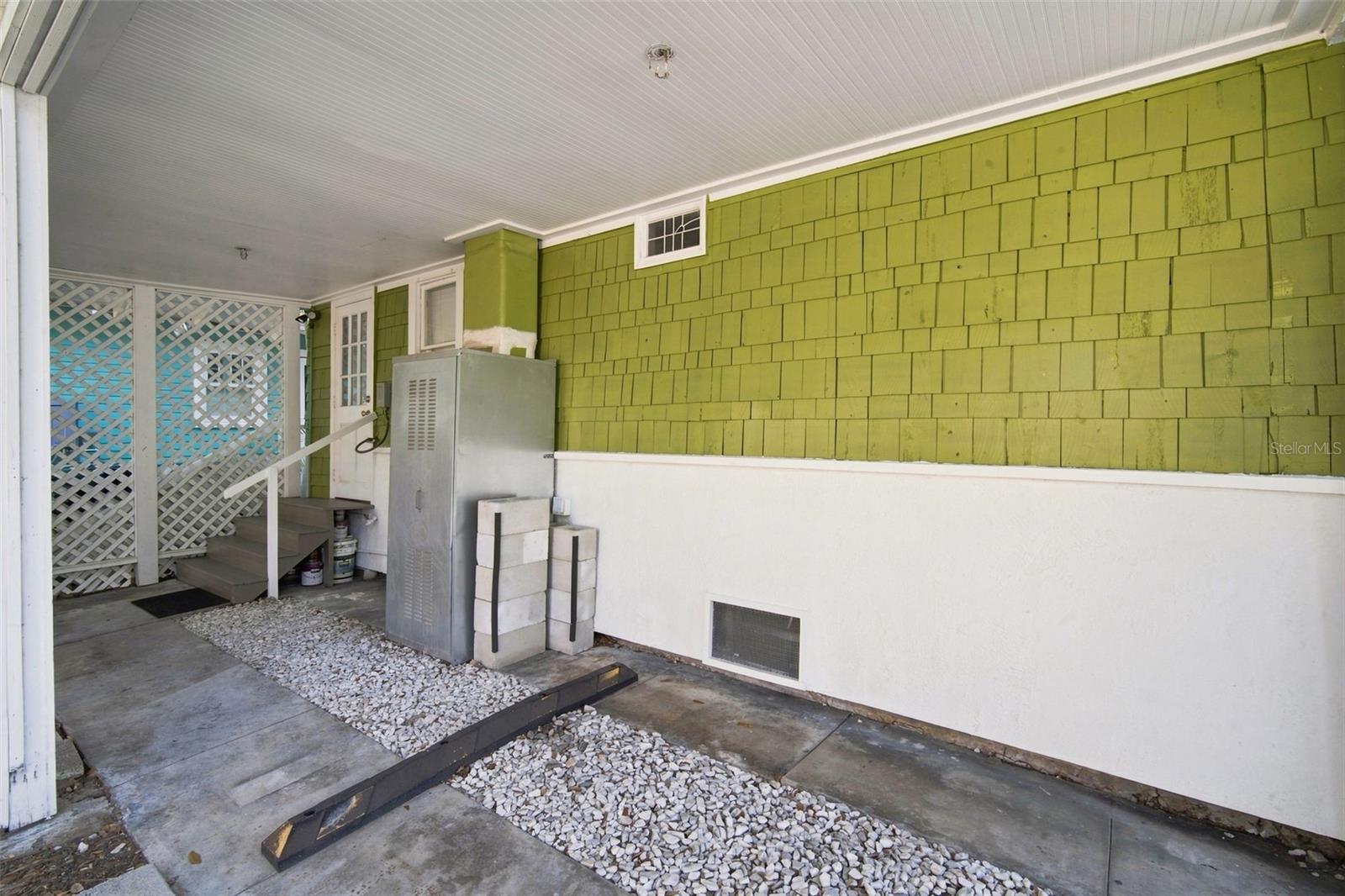 719 S BUNGALOW TER — photo 46