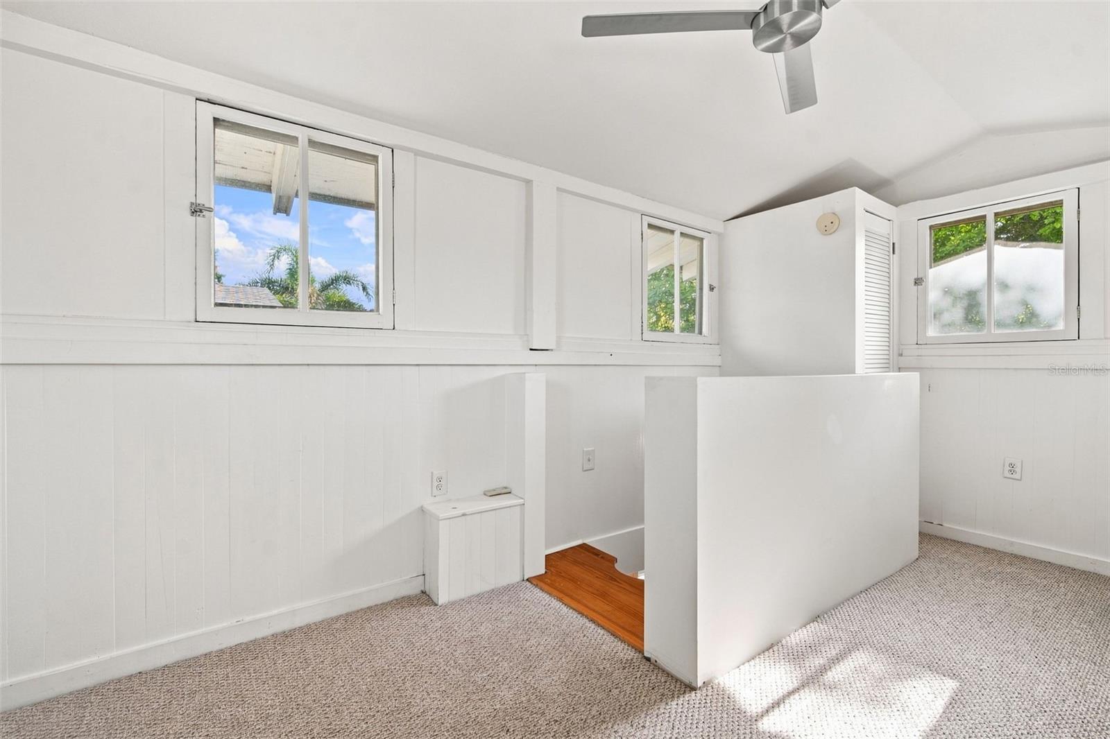 719 S BUNGALOW TER — photo 41