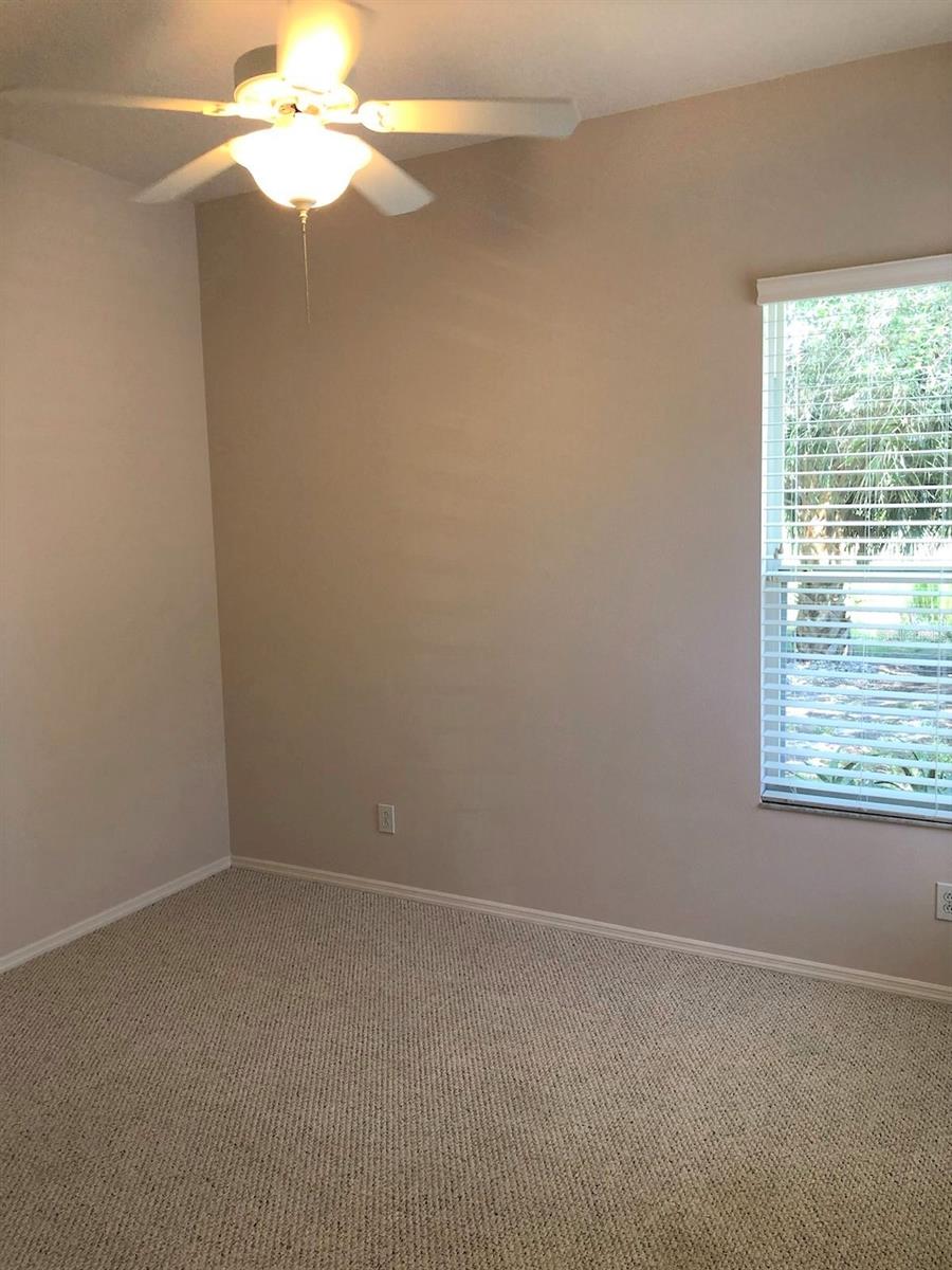 4200 TENNYSON WAY — photo 9