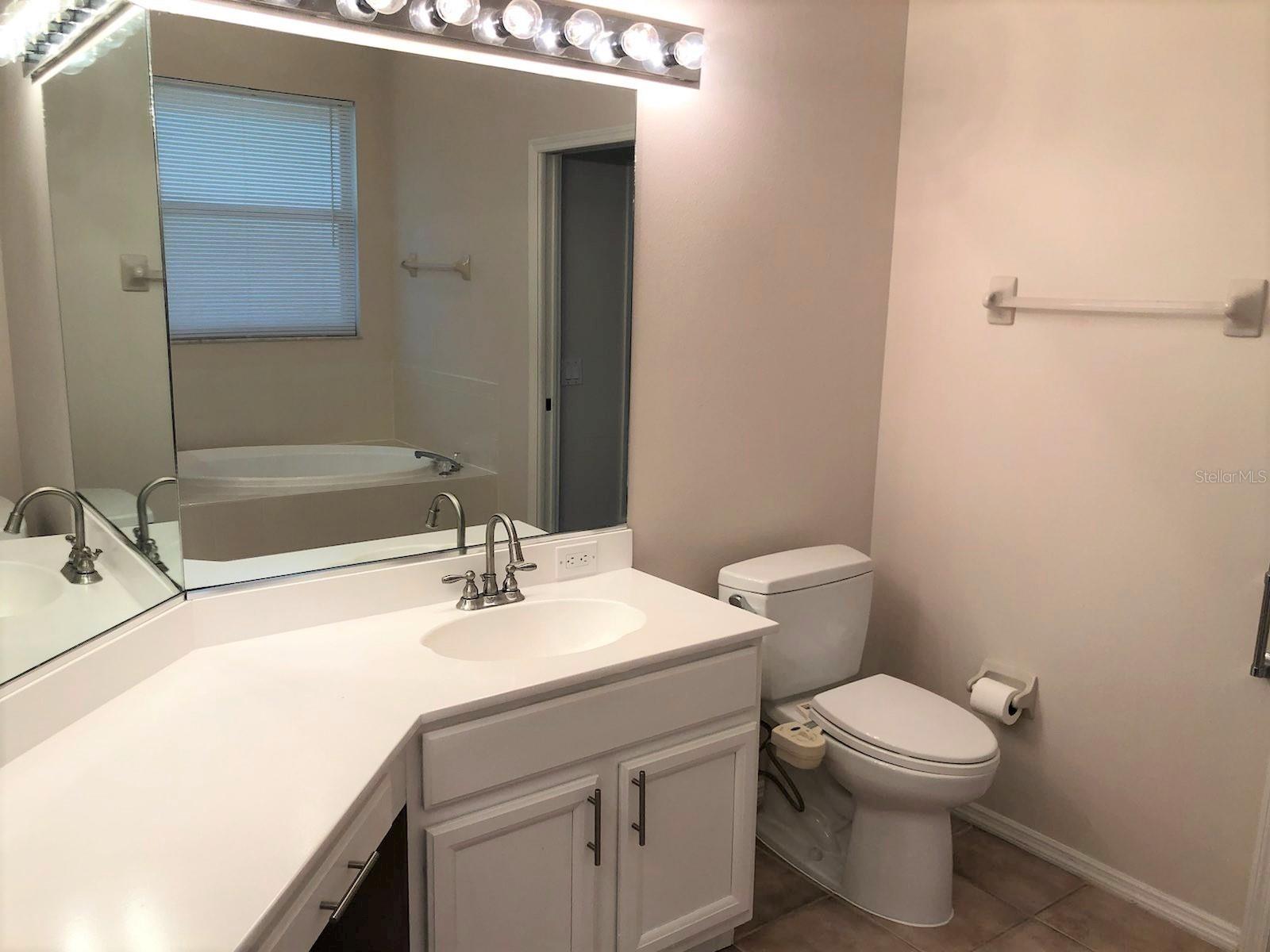 4200 TENNYSON WAY — photo 15